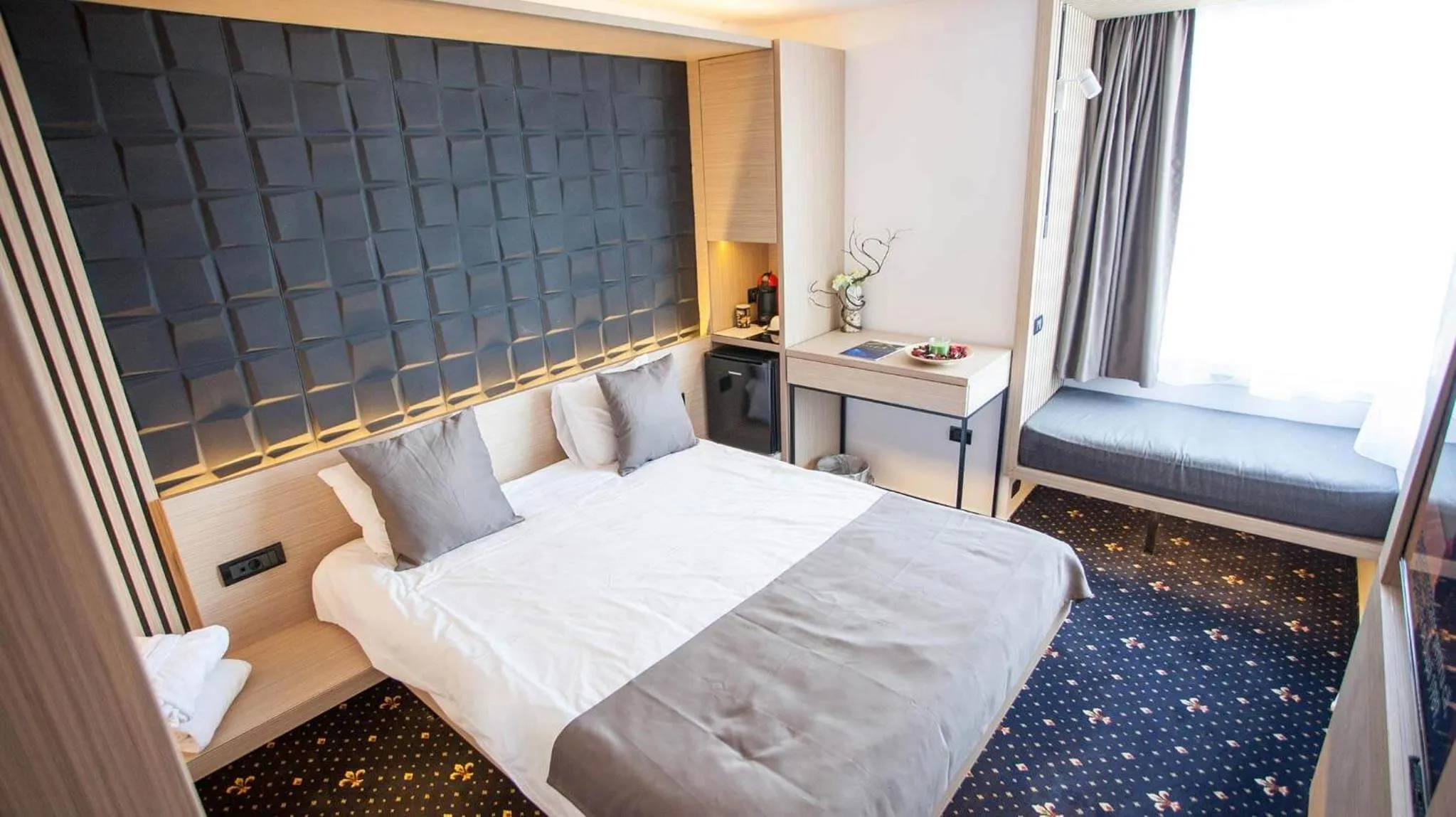 Bed in Aqvatonic Hotel - Steaua de Mare