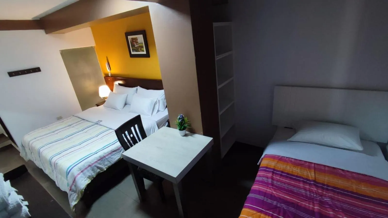 Photo of the whole room in Hotel Santa Maria