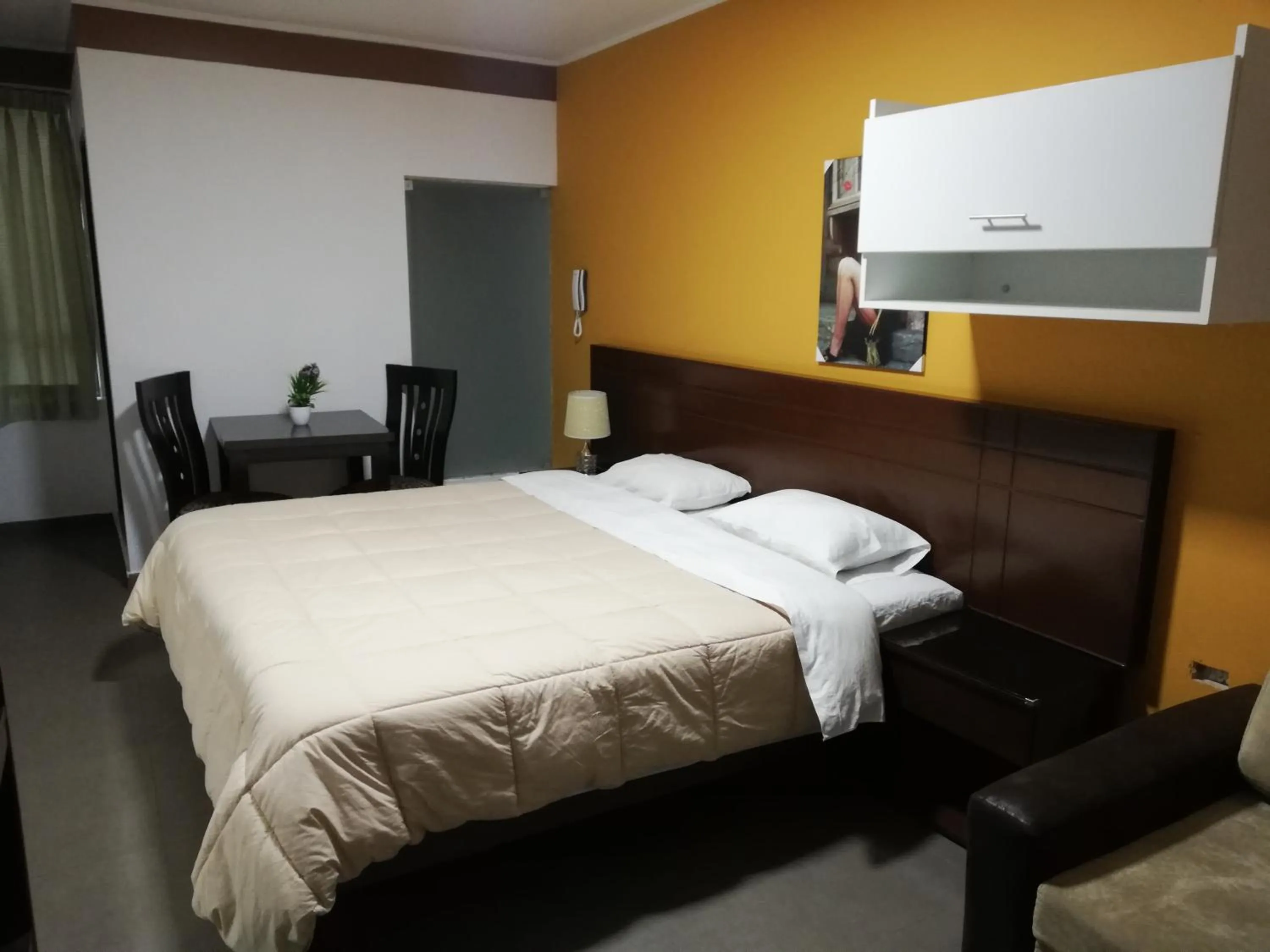 Photo of the whole room in Hotel Santa Maria