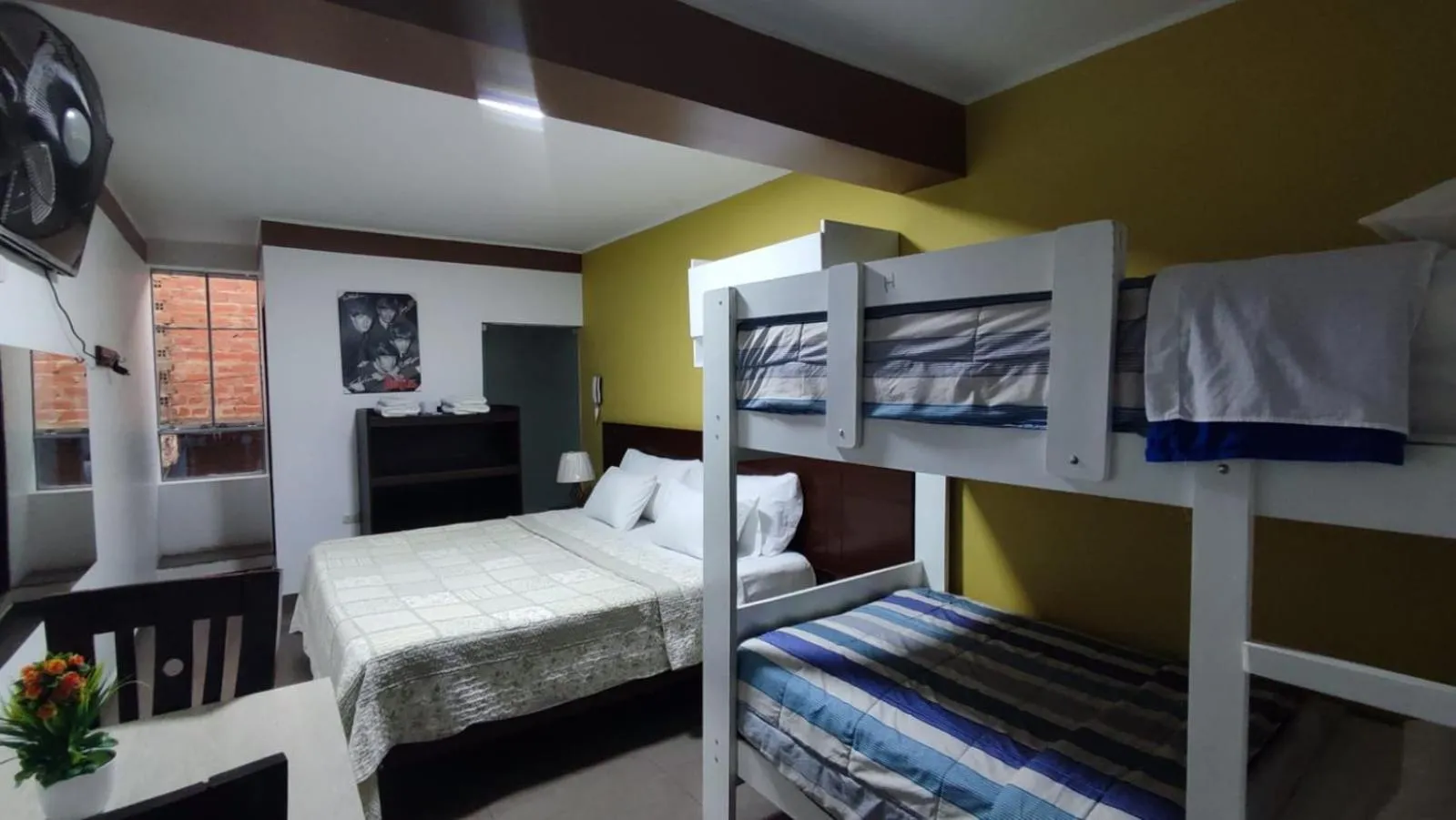 bunk bed in Hotel Santa Maria