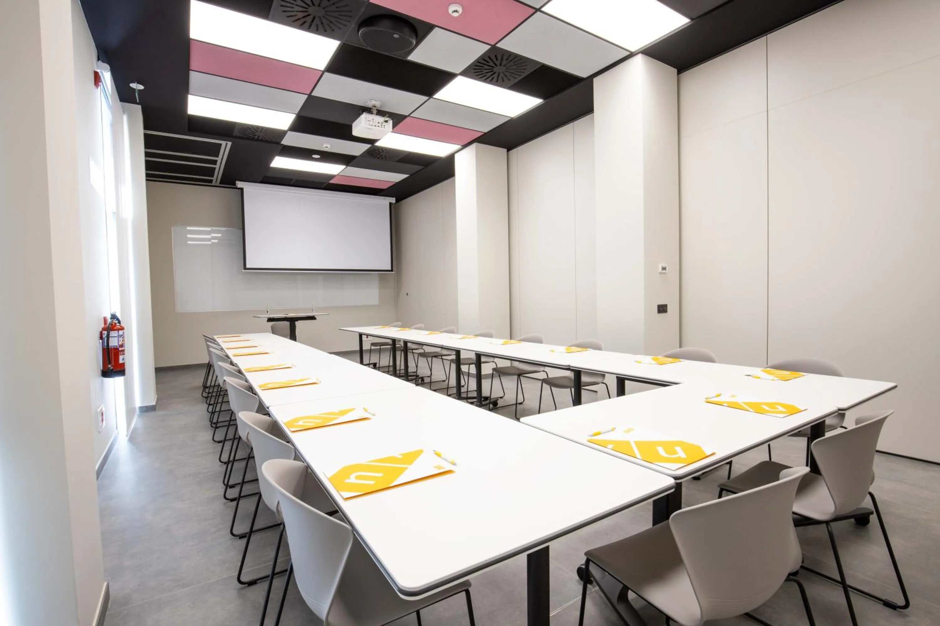 Meeting/conference room in Villa Alojamiento y Congresos - Villa Universitaria