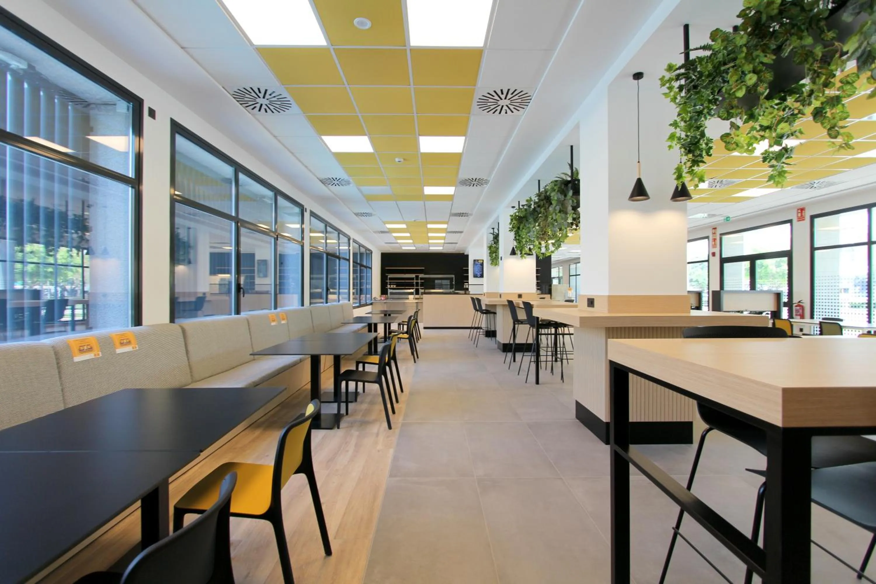 Restaurant/places to eat in Villa Alojamiento y Congresos - Villa Universitaria