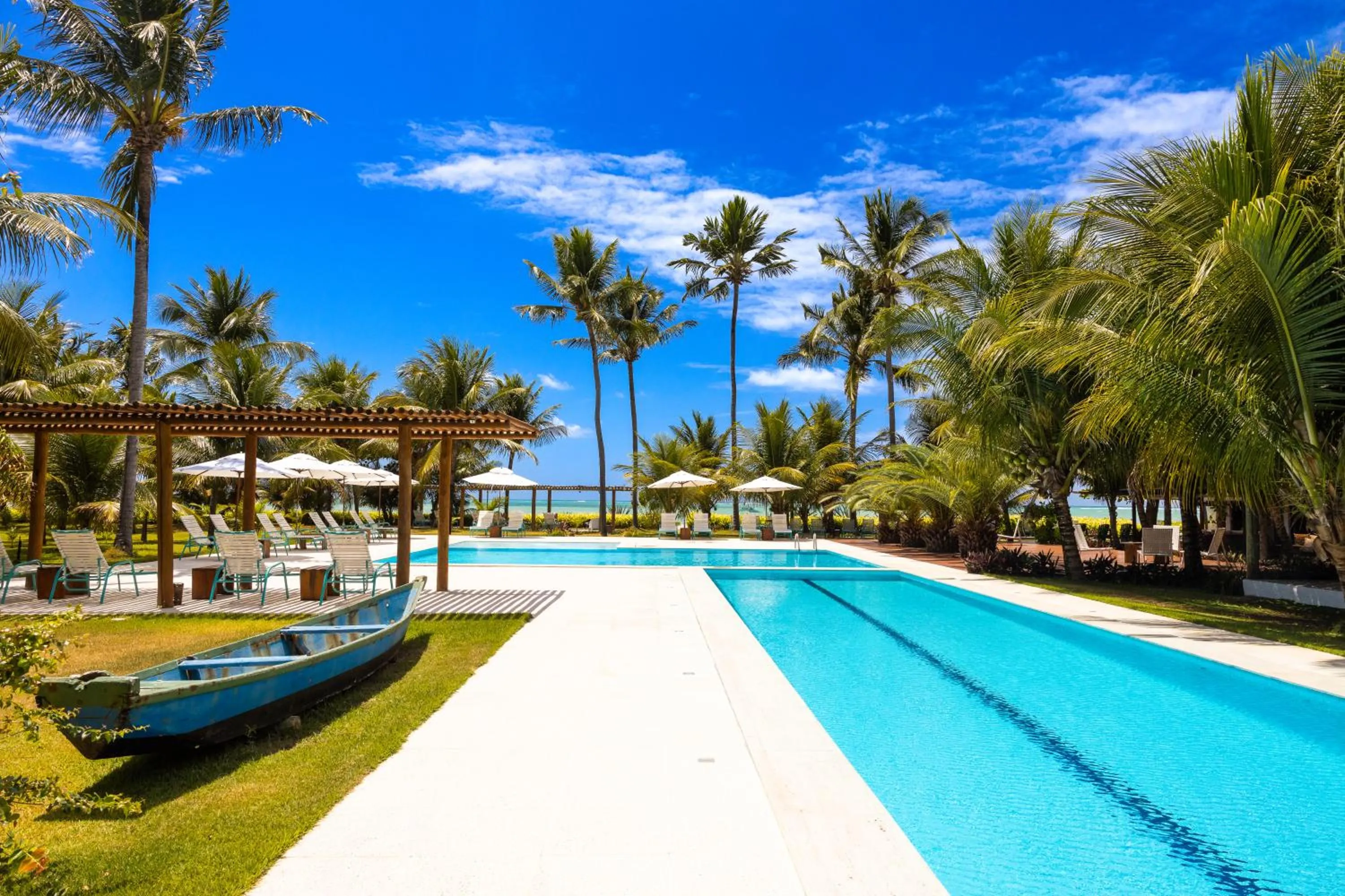 Swimming pool in Pousada Aldeia Beijupirá
