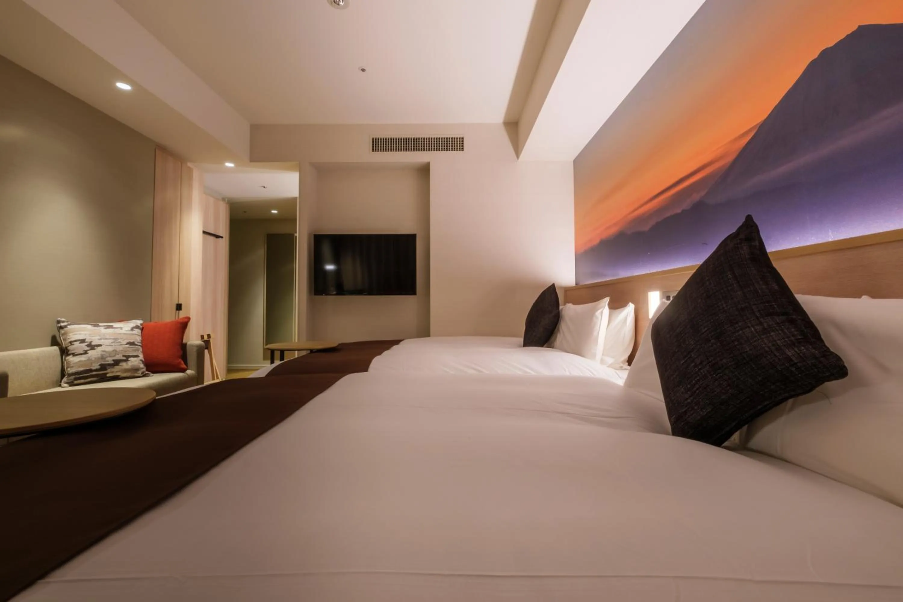 Photo of the whole room, Bed in Hotel JAL City Haneda Tokyo West Wing