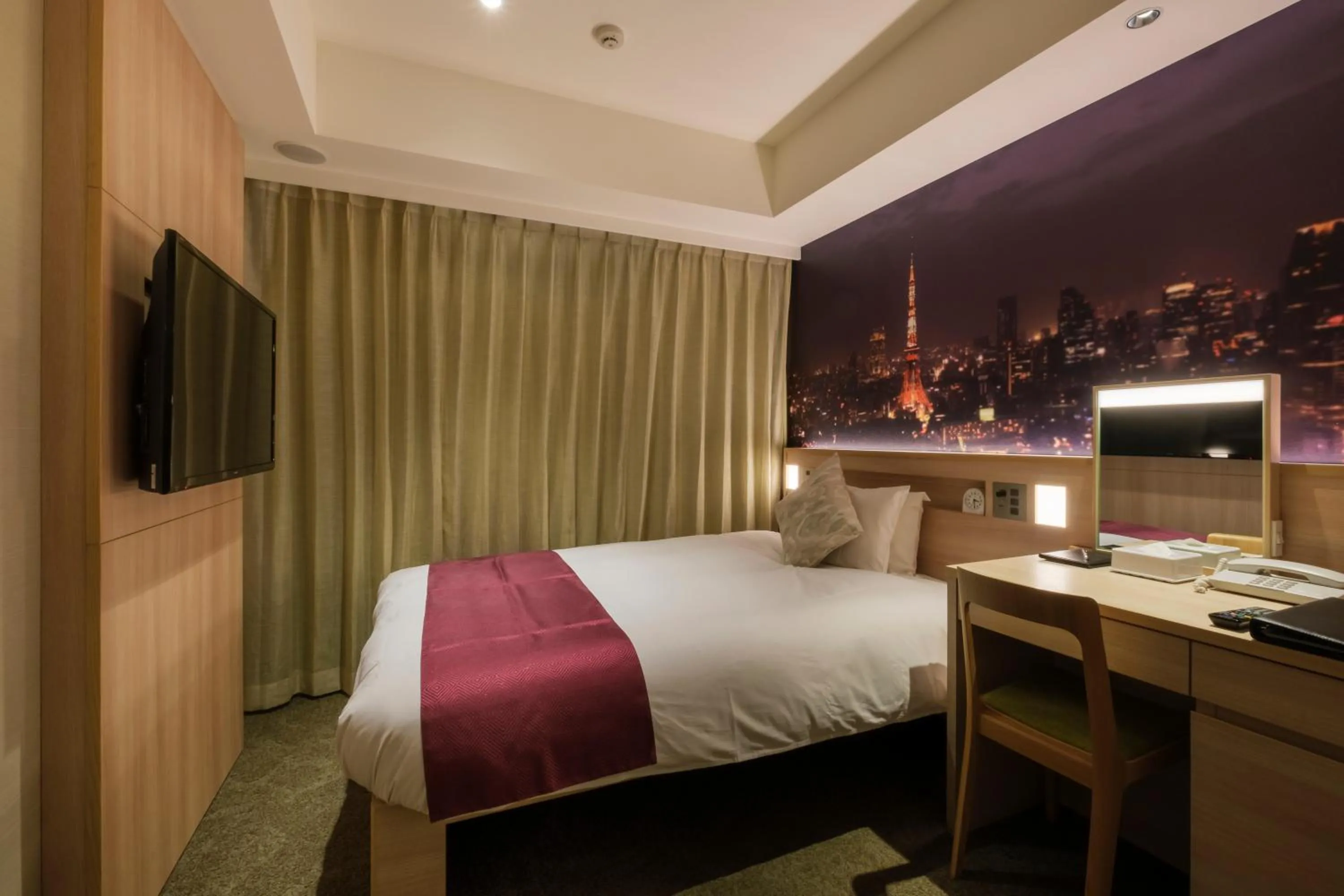 Photo of the whole room, Bed in Hotel JAL City Haneda Tokyo West Wing