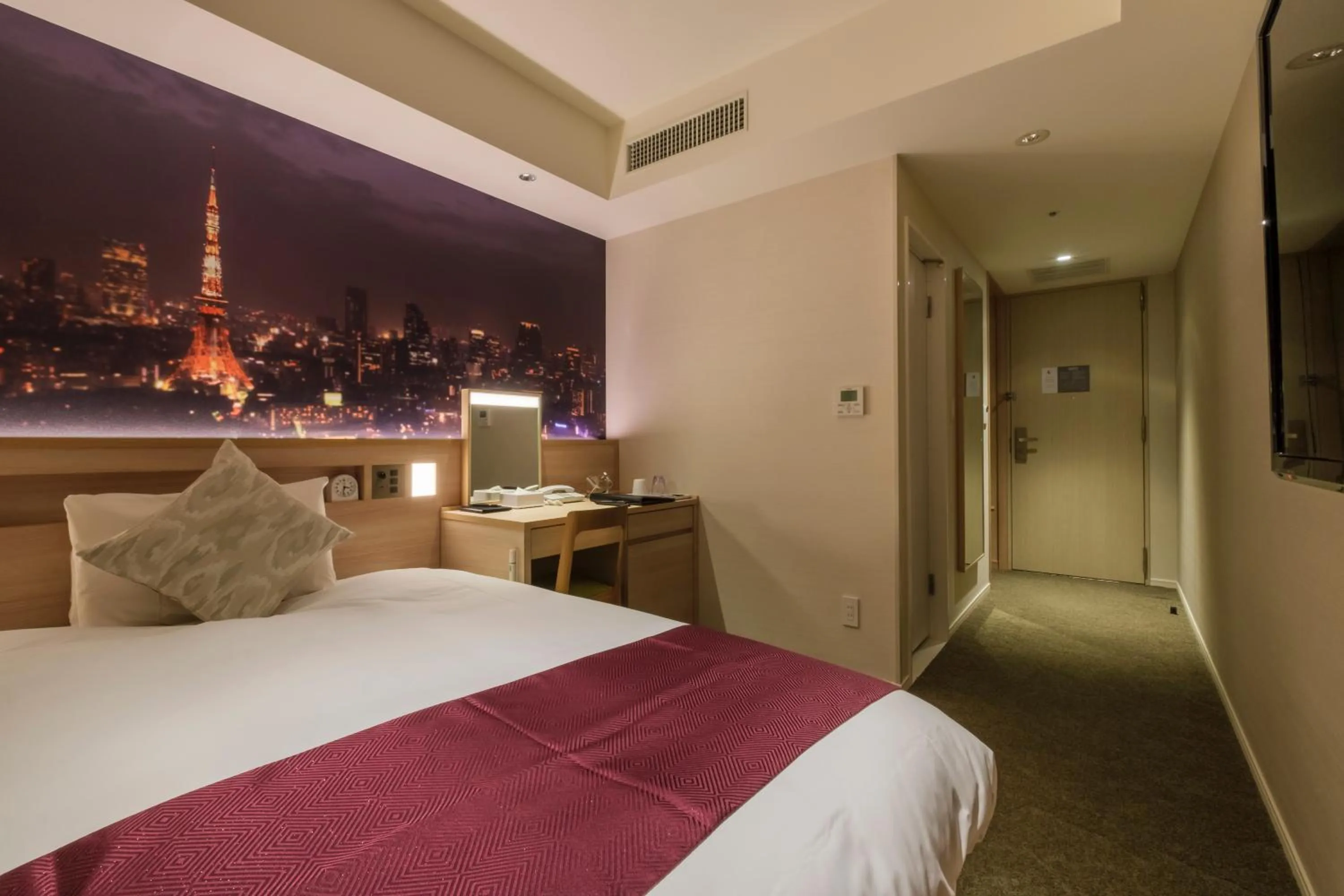 Photo of the whole room, Bed in Hotel JAL City Haneda Tokyo West Wing