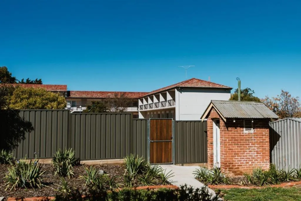 Garden view in City Sider Motor Inn