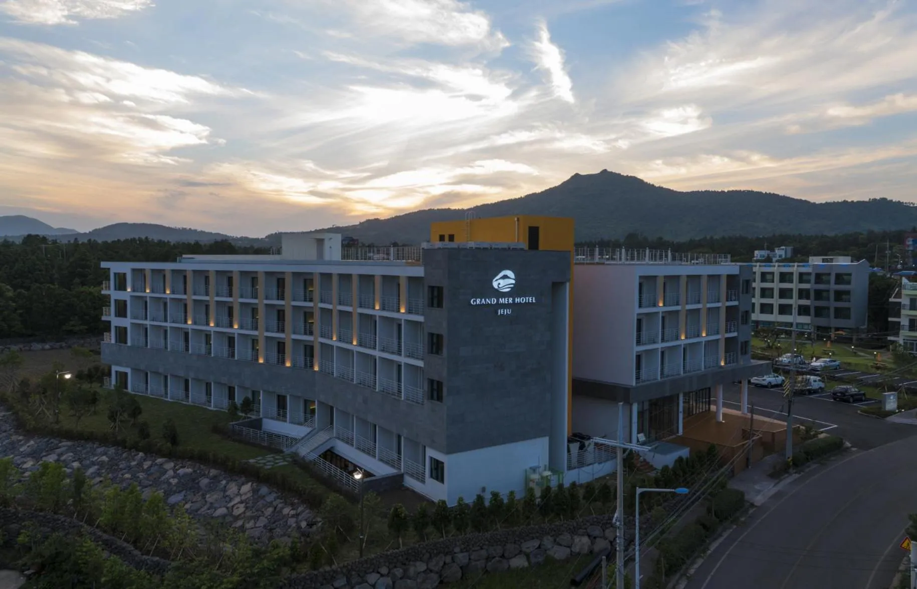 Property building in Grand Mer Hotel Seogwipo Ocean