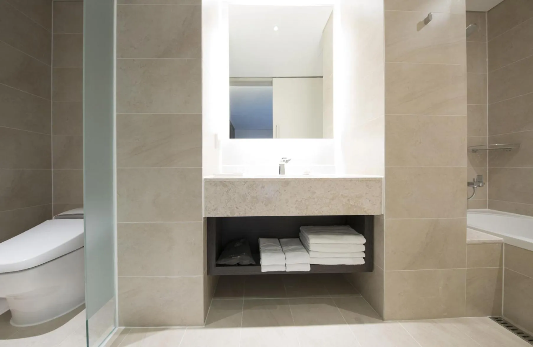 Bathroom in Grand Mer Hotel Seogwipo Ocean