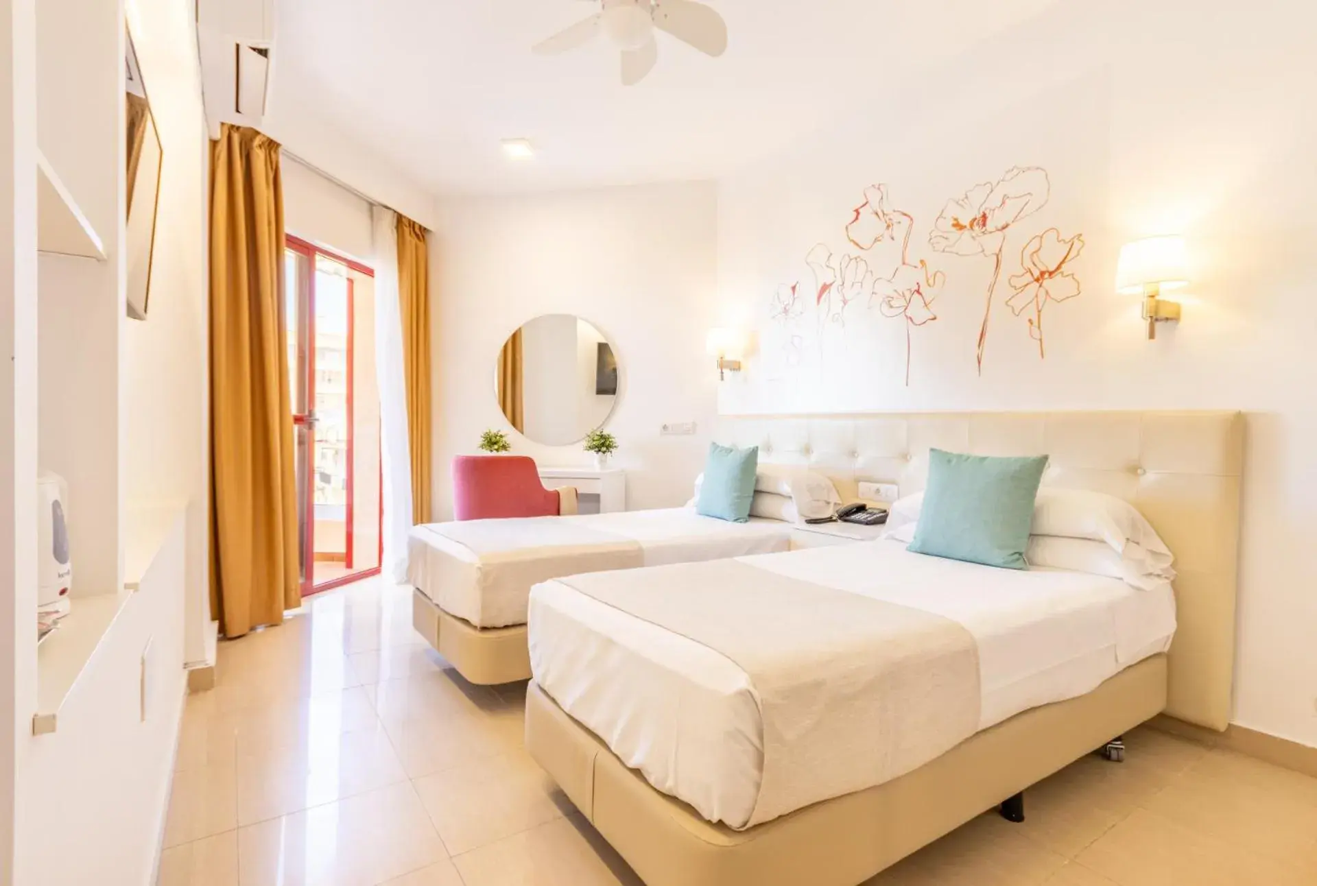 Double or Twin Room in Hotel Angela - Adults Recommended Double or Twin Room in Hotel Angela - Adults Recommended