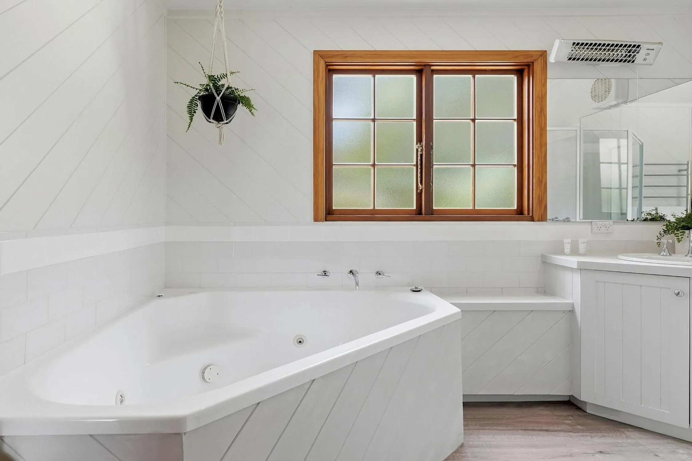 Bathroom in Otago Cottage