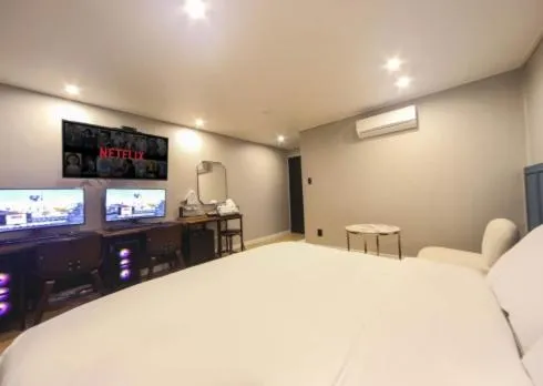 The Stone Bridge Hotel Sasang