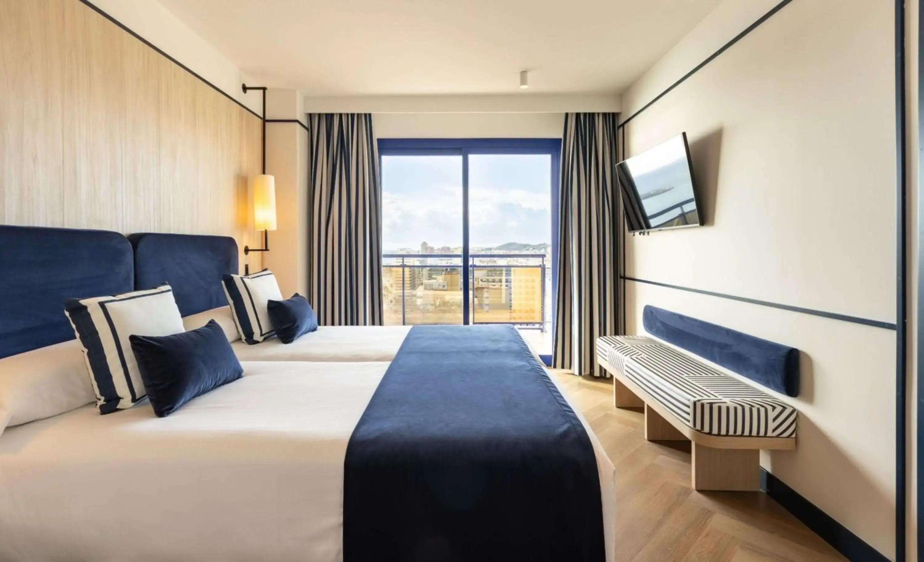 Junior Suite in Hotel Yaramar - Adults Recommended Junior Suite in Hotel Yaramar - Adults Recommended