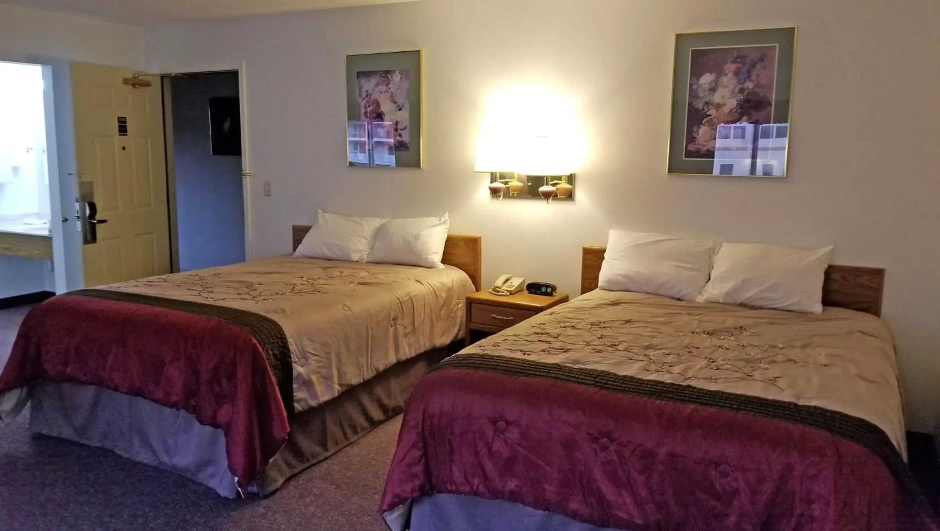 Bedroom, Bed in Keystone Boardwalk Inn and Suites By Magnuson Worldwide