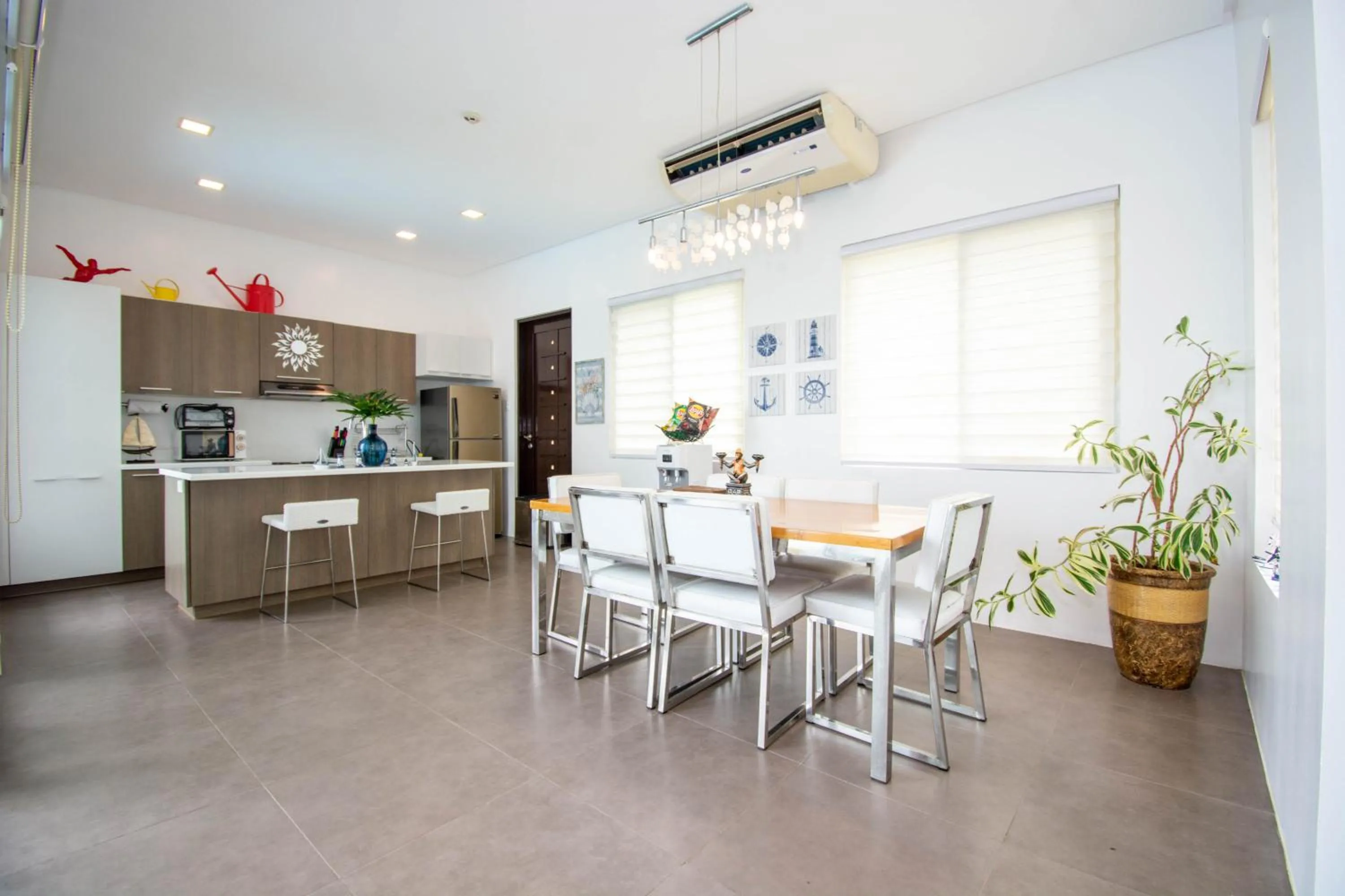 Dining area in One Hagdan Villas
