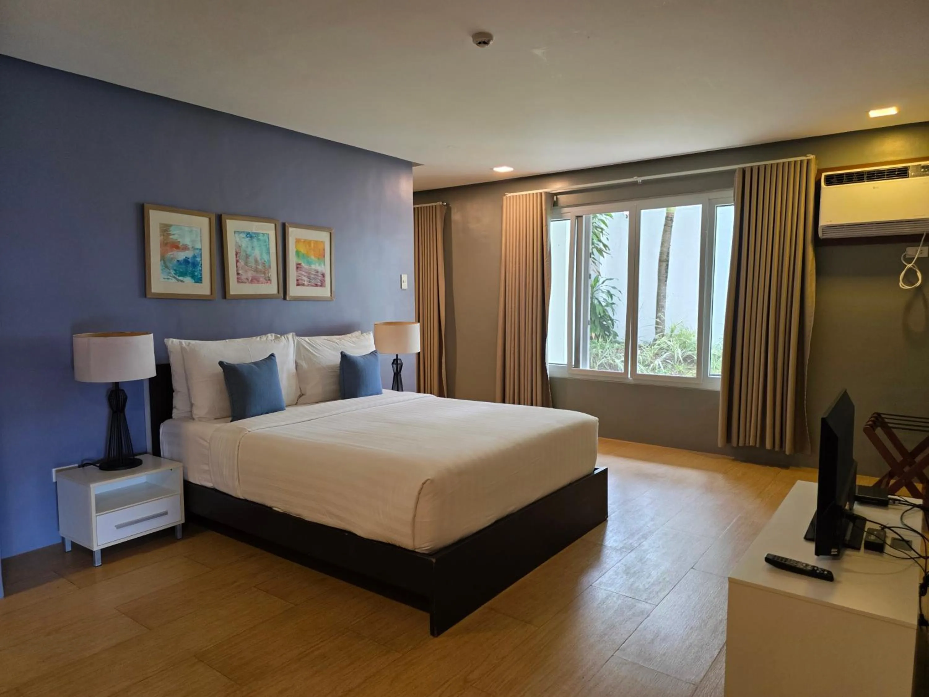 Bedroom, Bed in One Hagdan Villas