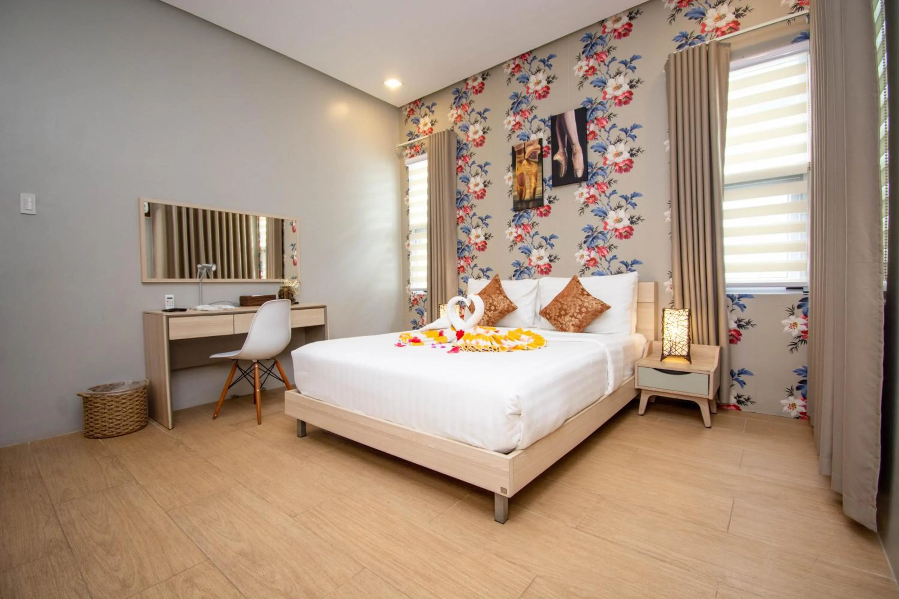 Bedroom, Bed in One Hagdan Villas