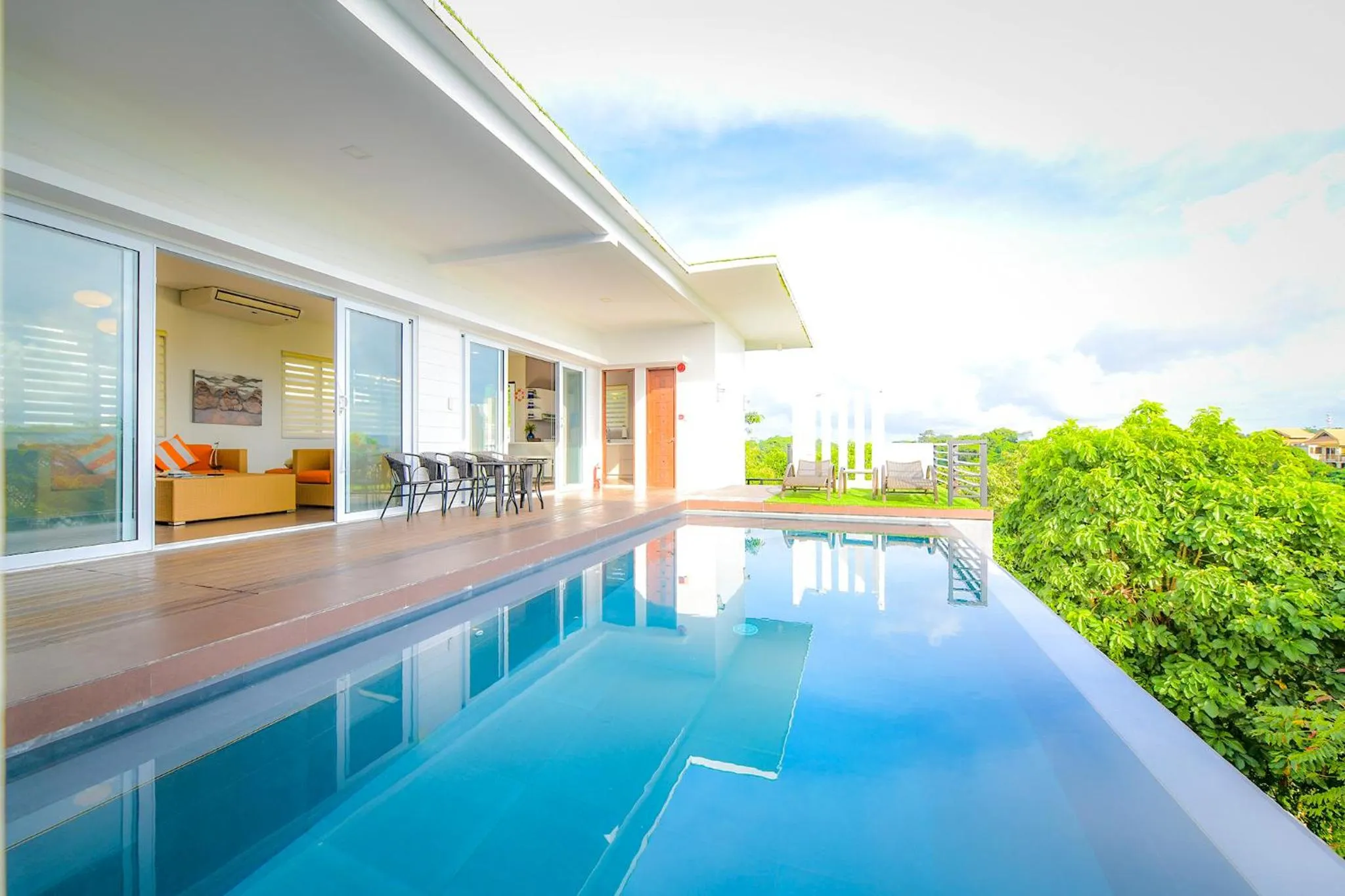 Swimming pool in One Hagdan Villas