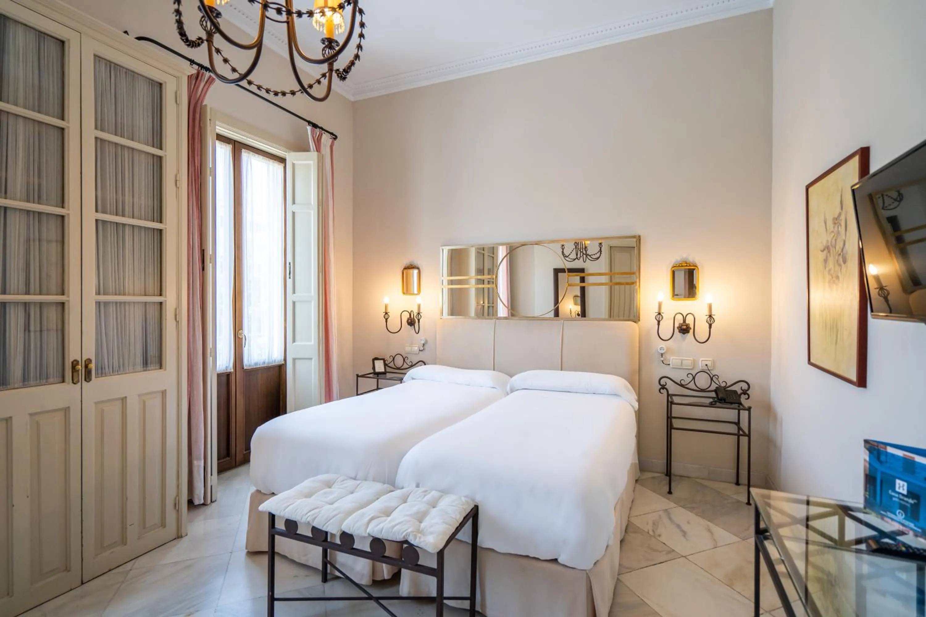 Bedroom, Bed in Hotel YIT Casa Grande