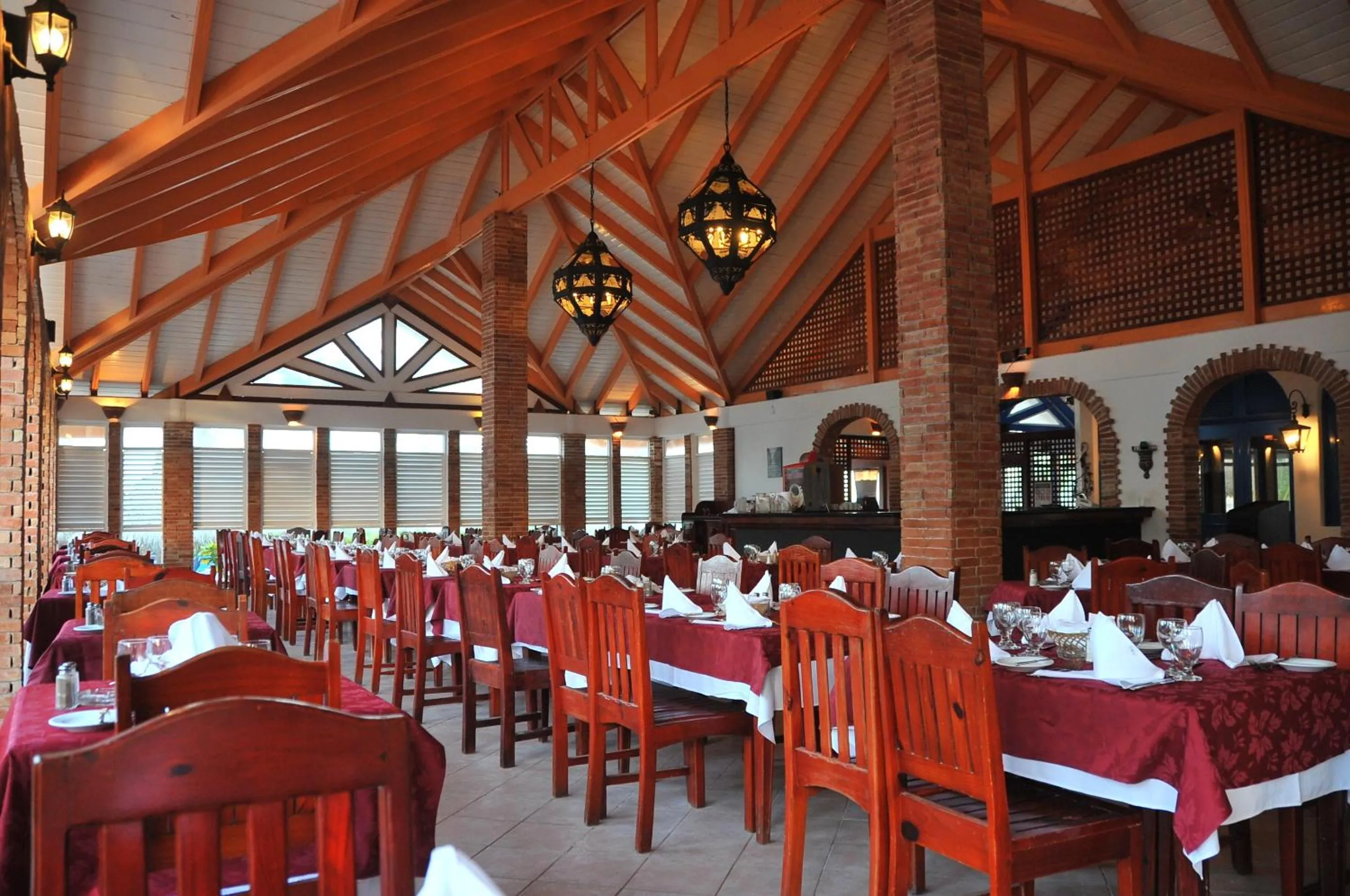 Restaurant/places to eat in VIK hotel Arena Blanca