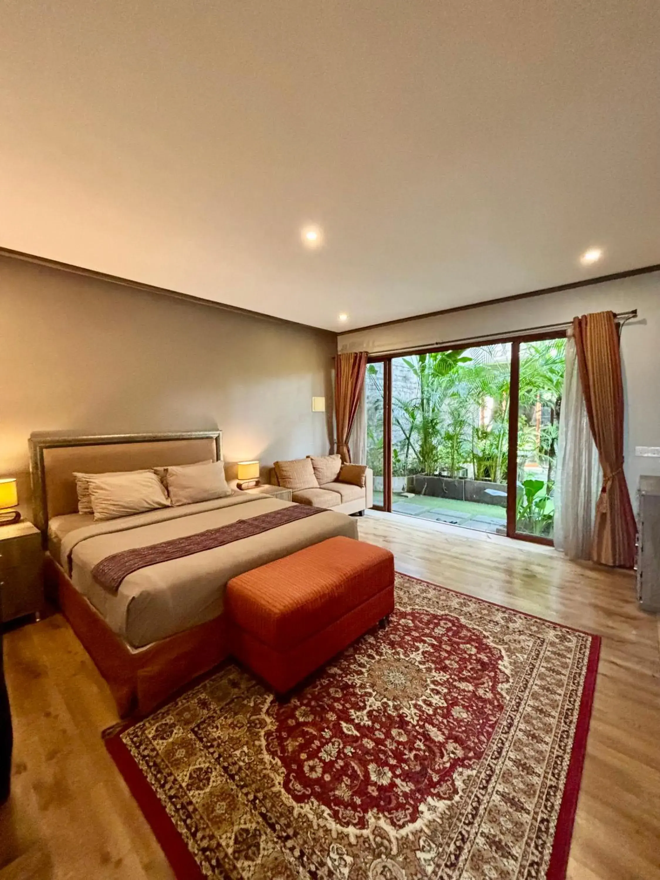 Garden View Room in Puri Sabina Bed & Breakfast Garden View Room in Puri Sabina Bed & Breakfast