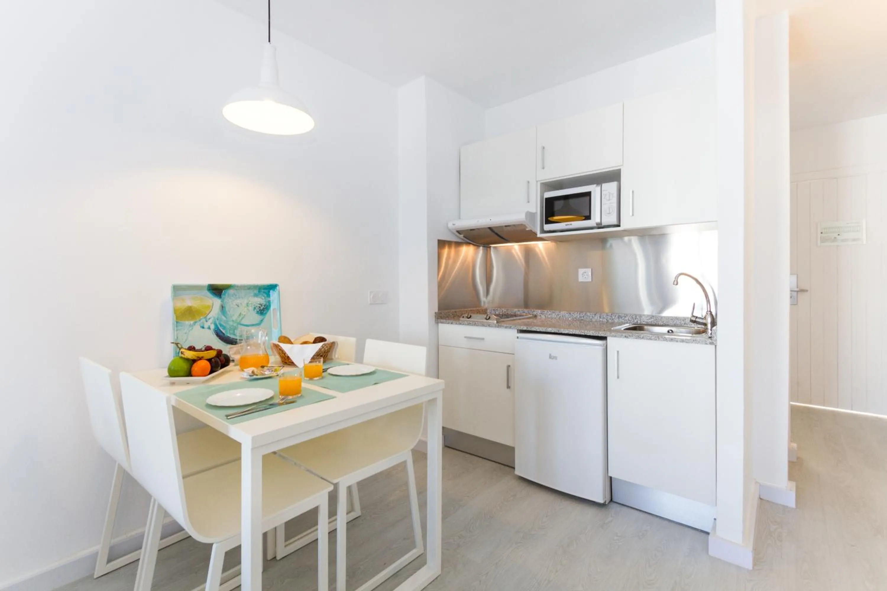 Coffee/tea facilities in Plazamar Serenity Resort