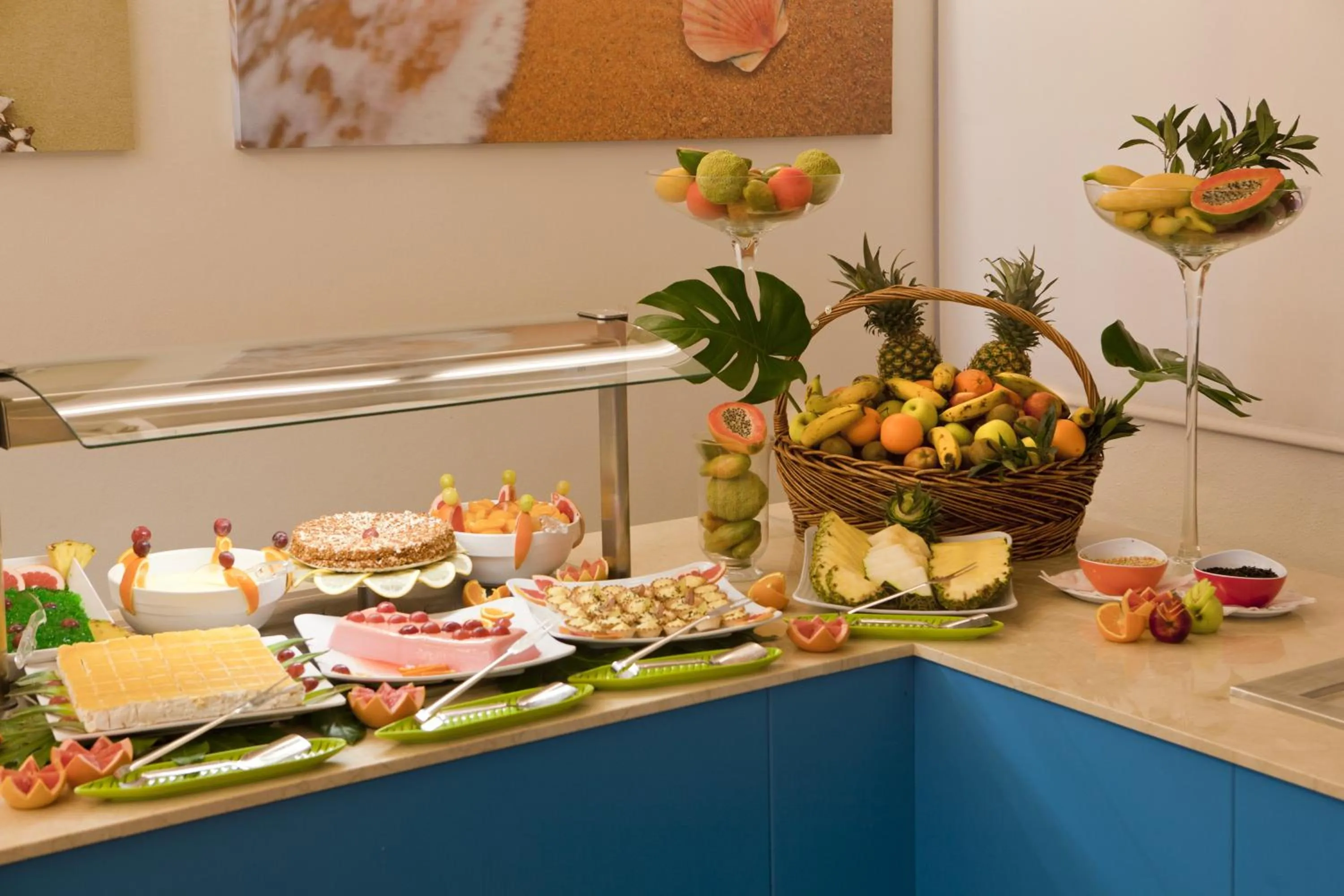 Restaurant/places to eat in Plazamar Serenity Resort