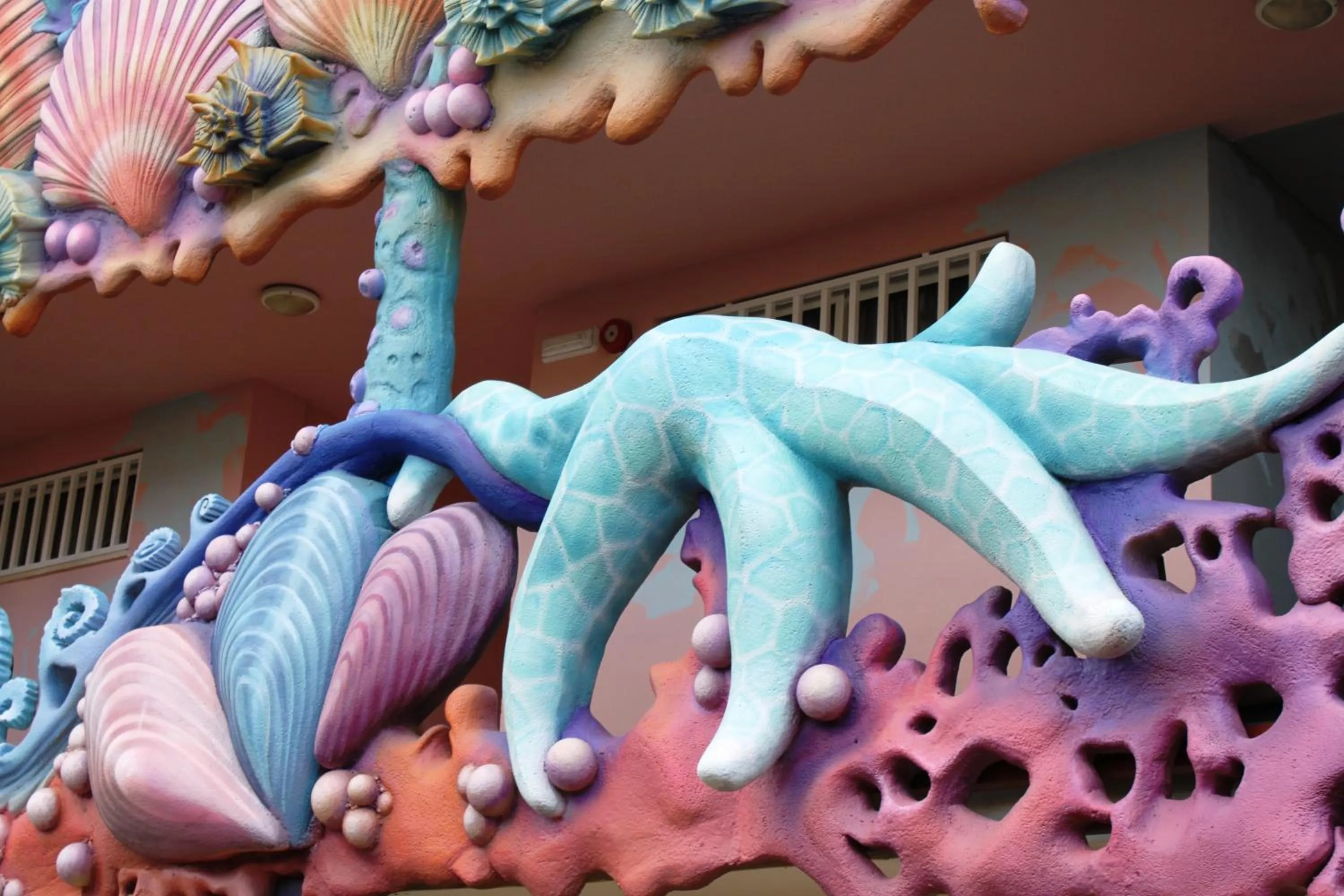 Facade/entrance in Pirates Village