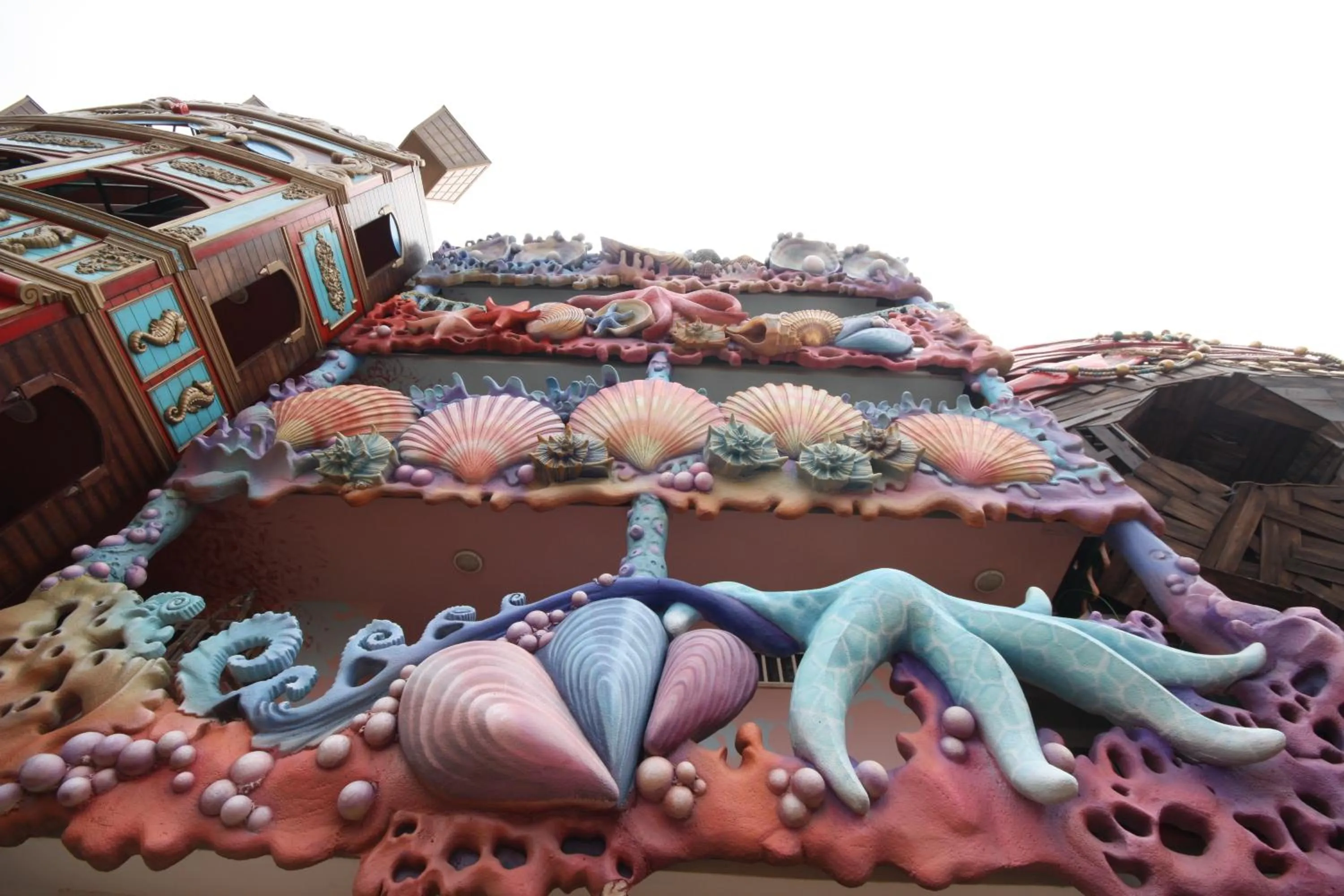 Facade/entrance in Pirates Village