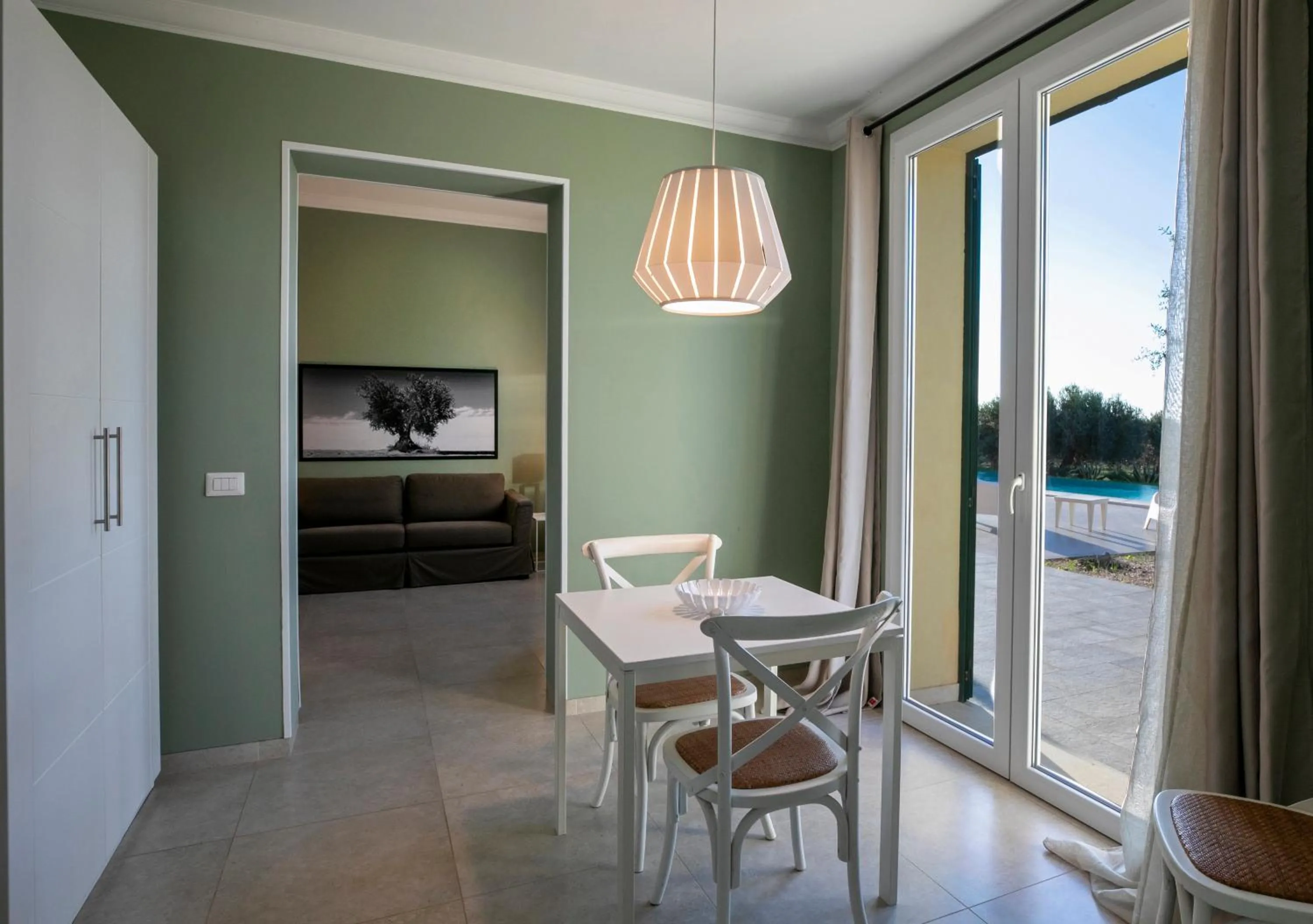 Dining area, Bed in Corte Olea Resort
