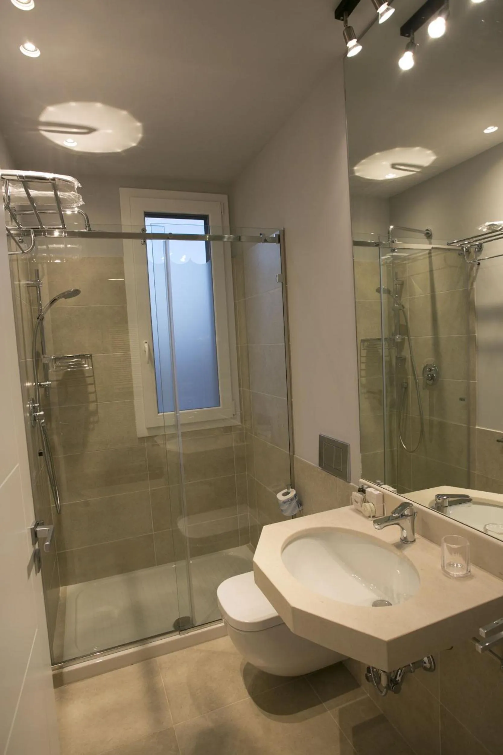 Shower in Corte Olea Resort