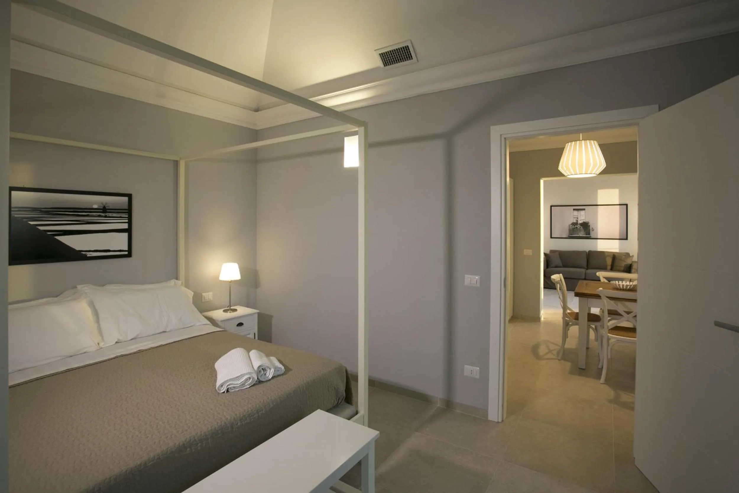 Photo of the whole room, Bed in Corte Olea Resort