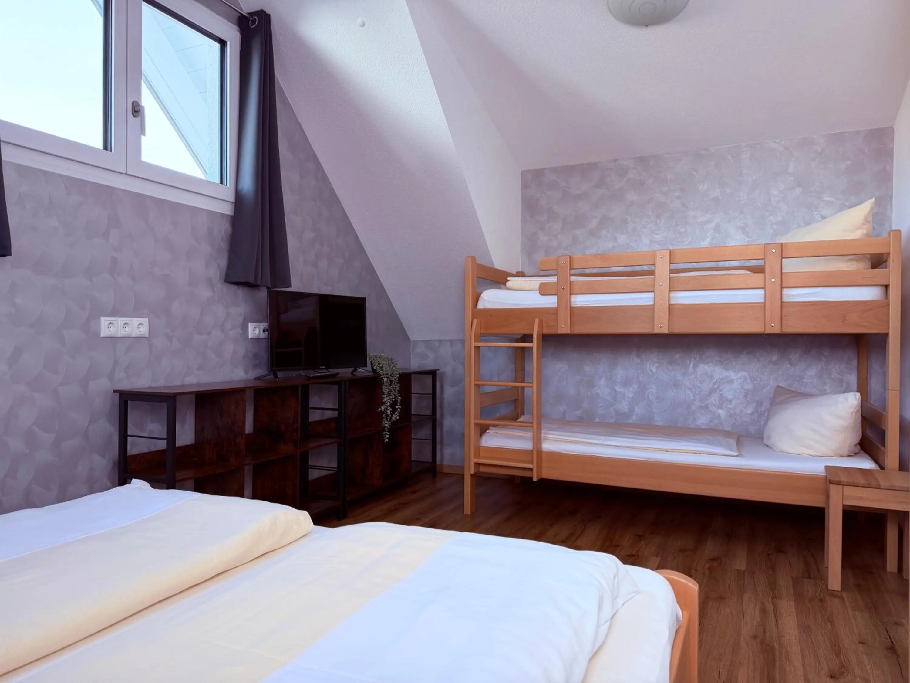 Bedroom, Bed in Hilda Apartments Rust