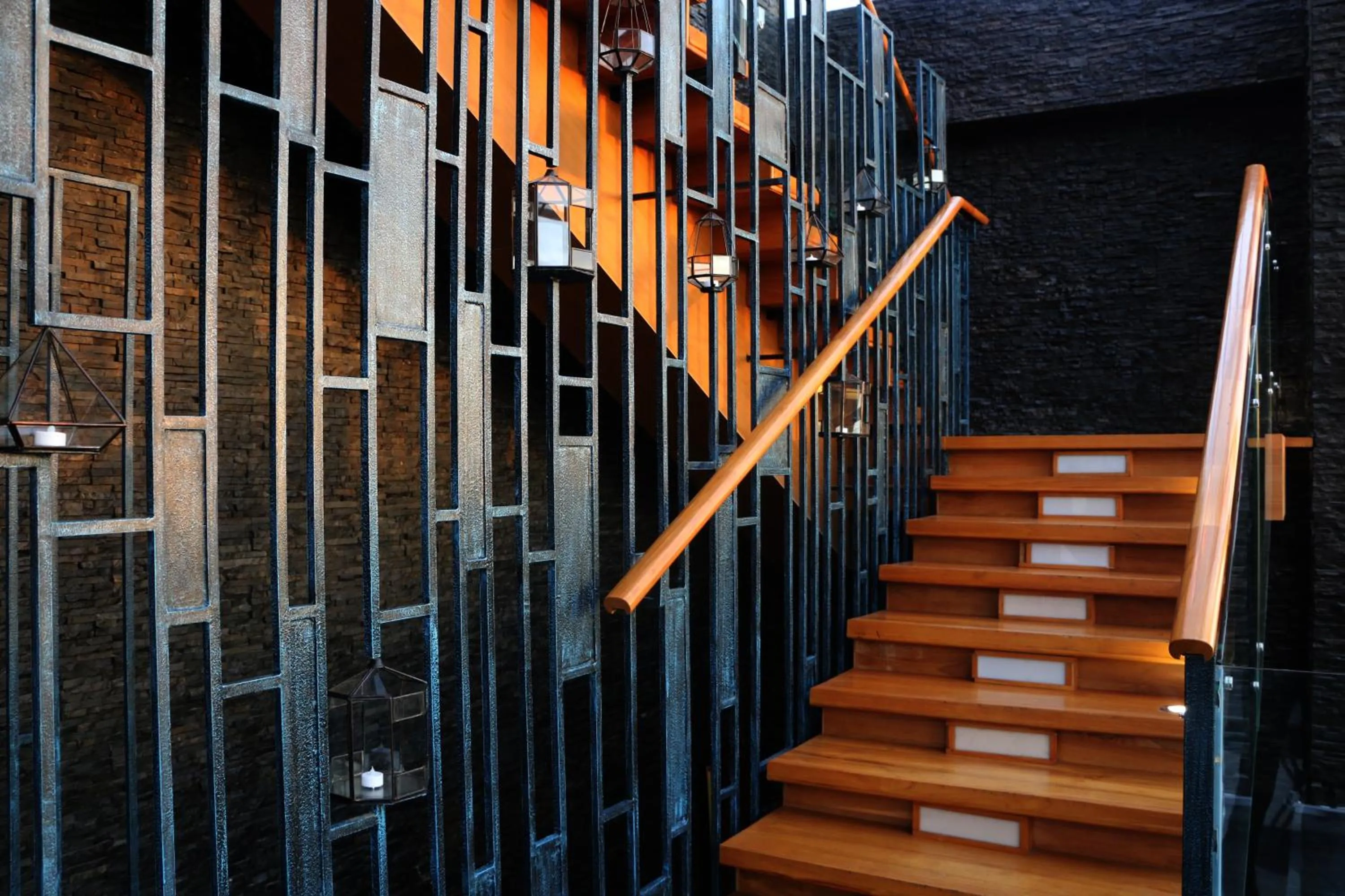 Restaurant/places to eat in Melia Makassar