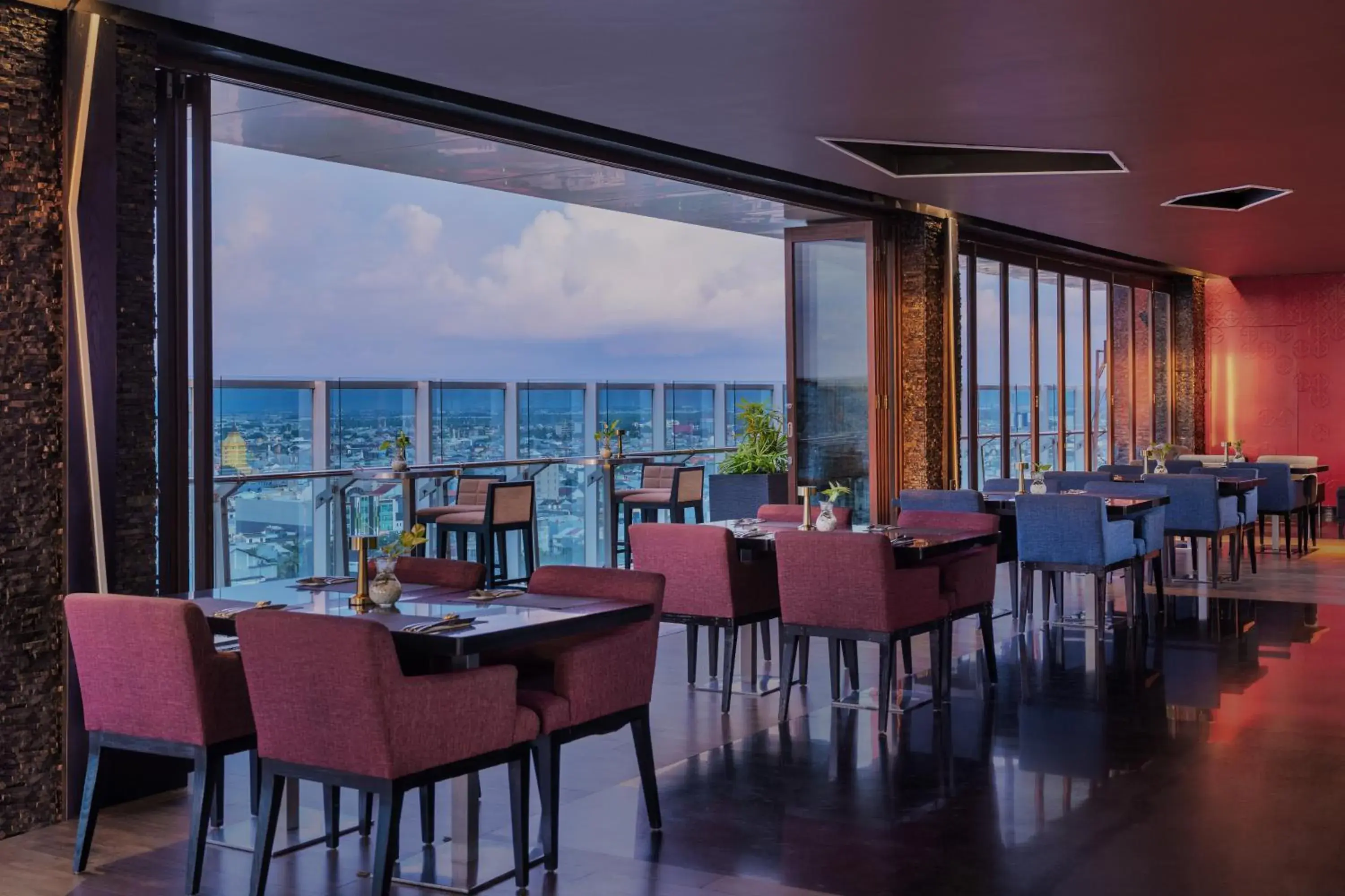 Restaurant/places to eat in Melia Makassar Restaurant/places to eat in Melia Makassar