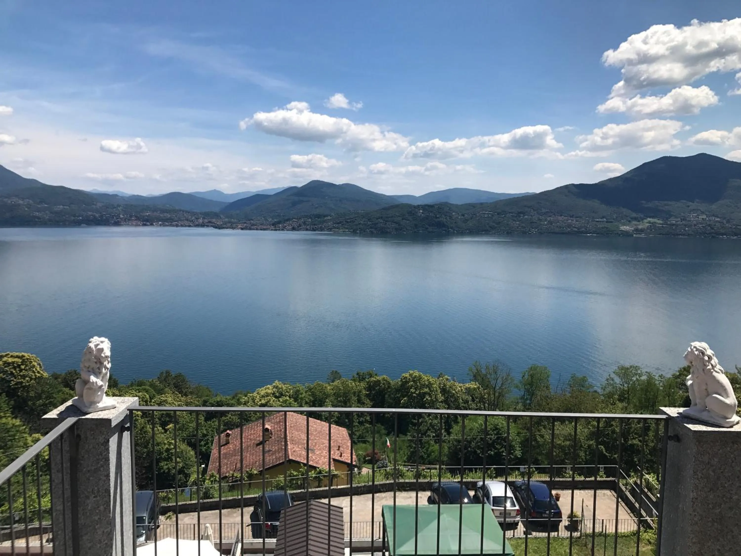 Lake view in Residence Il Vigneto