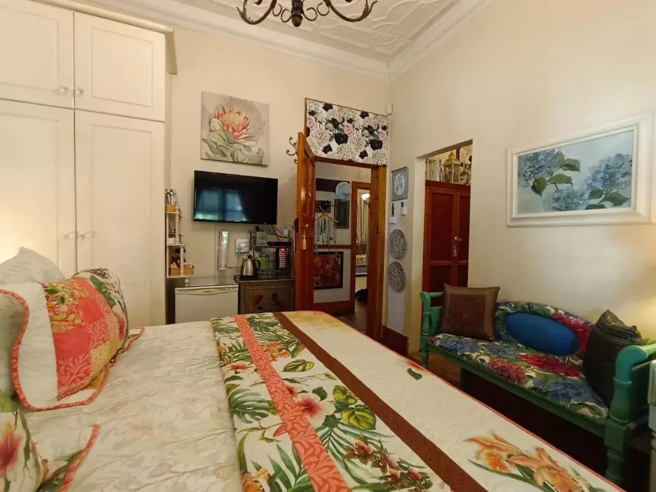 Budget Double Room - single occupancy in 79 On Ridge Budget Double Room - single occupancy in 79 On Ridge