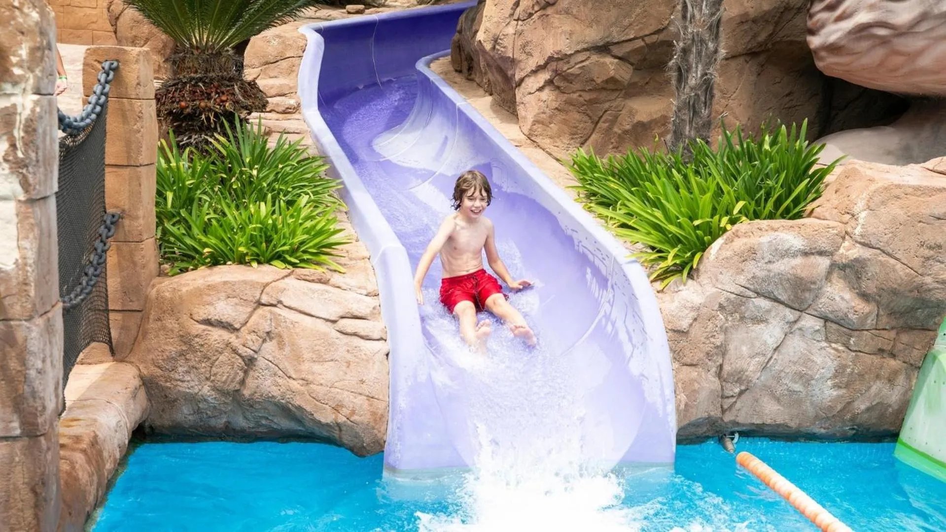 Swimming pool in Evenia Olympic Palace