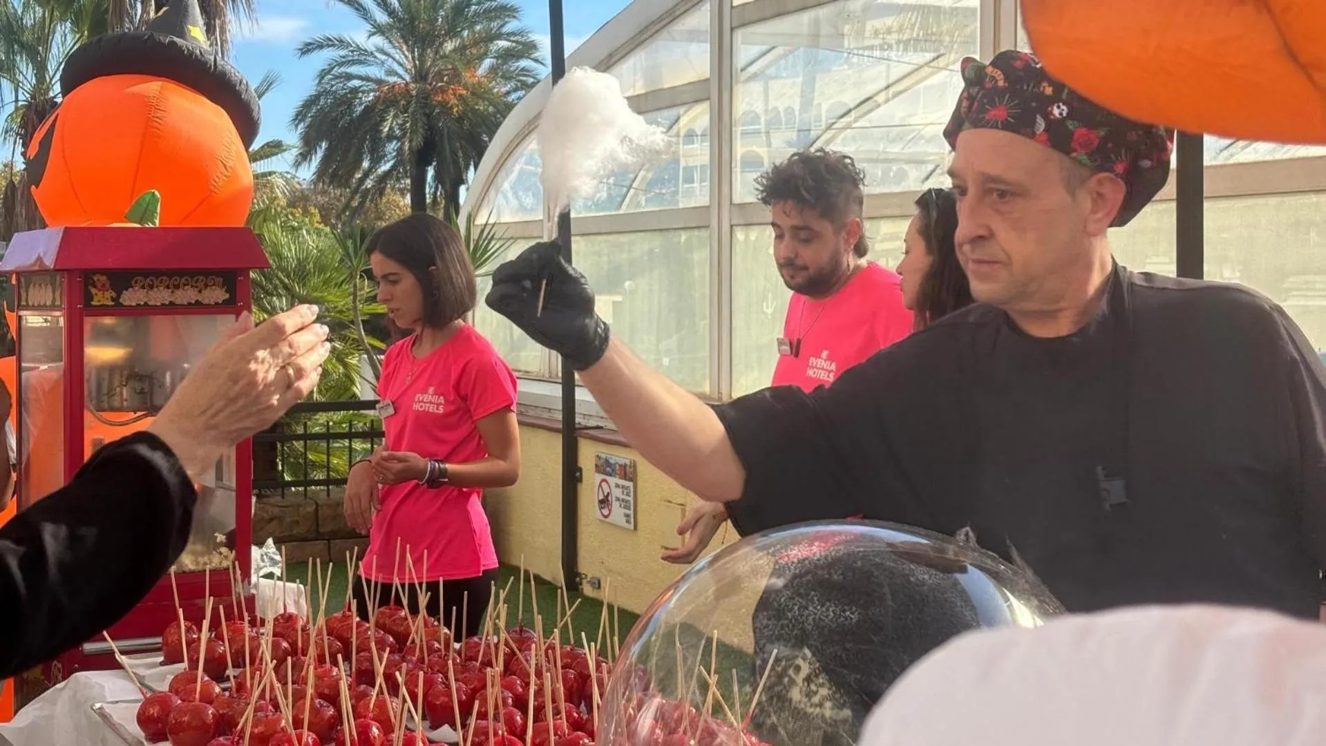 Nightclub / DJ in Evenia Olympic Palace