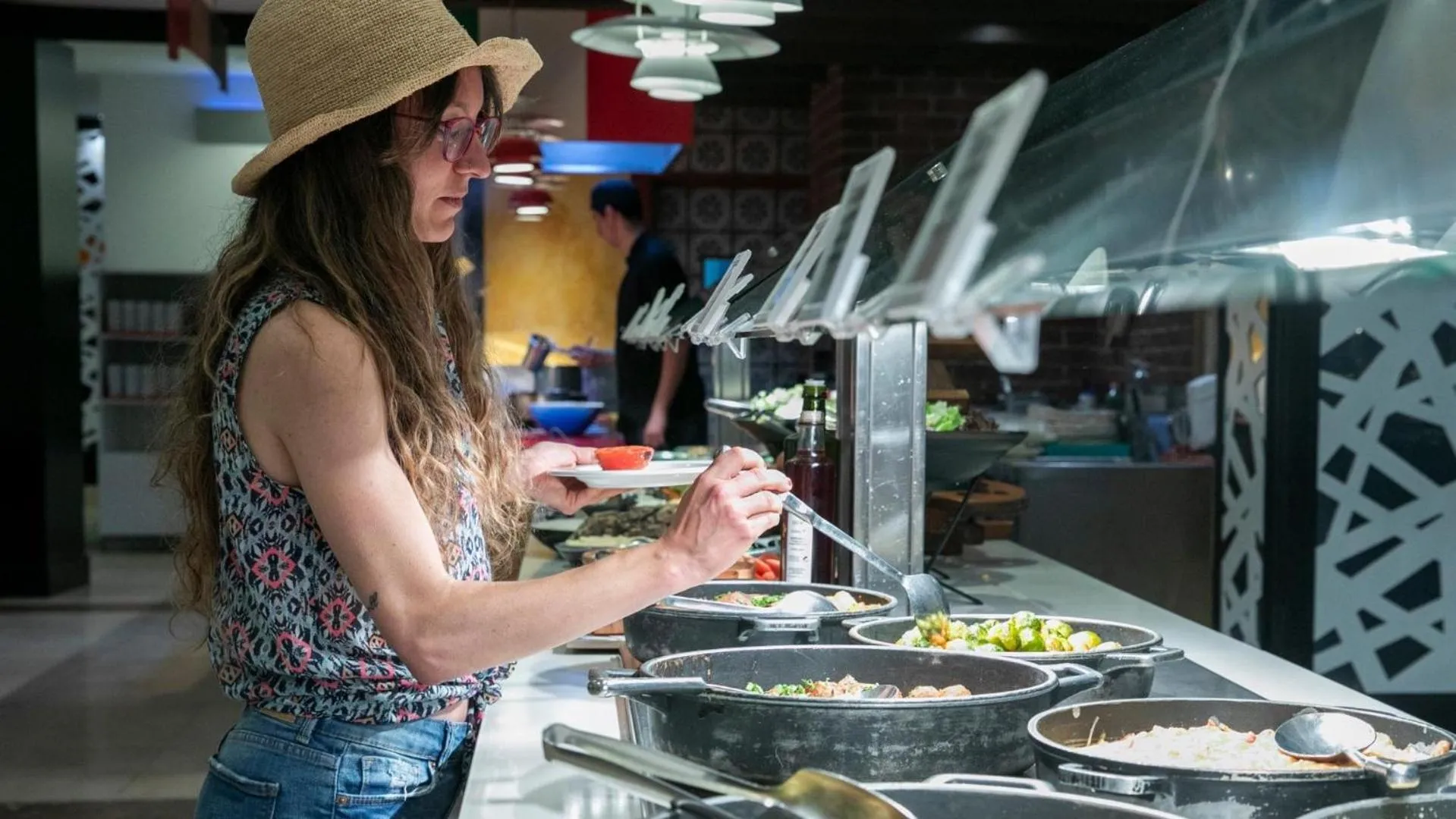 Restaurant/places to eat in Evenia Olympic Palace