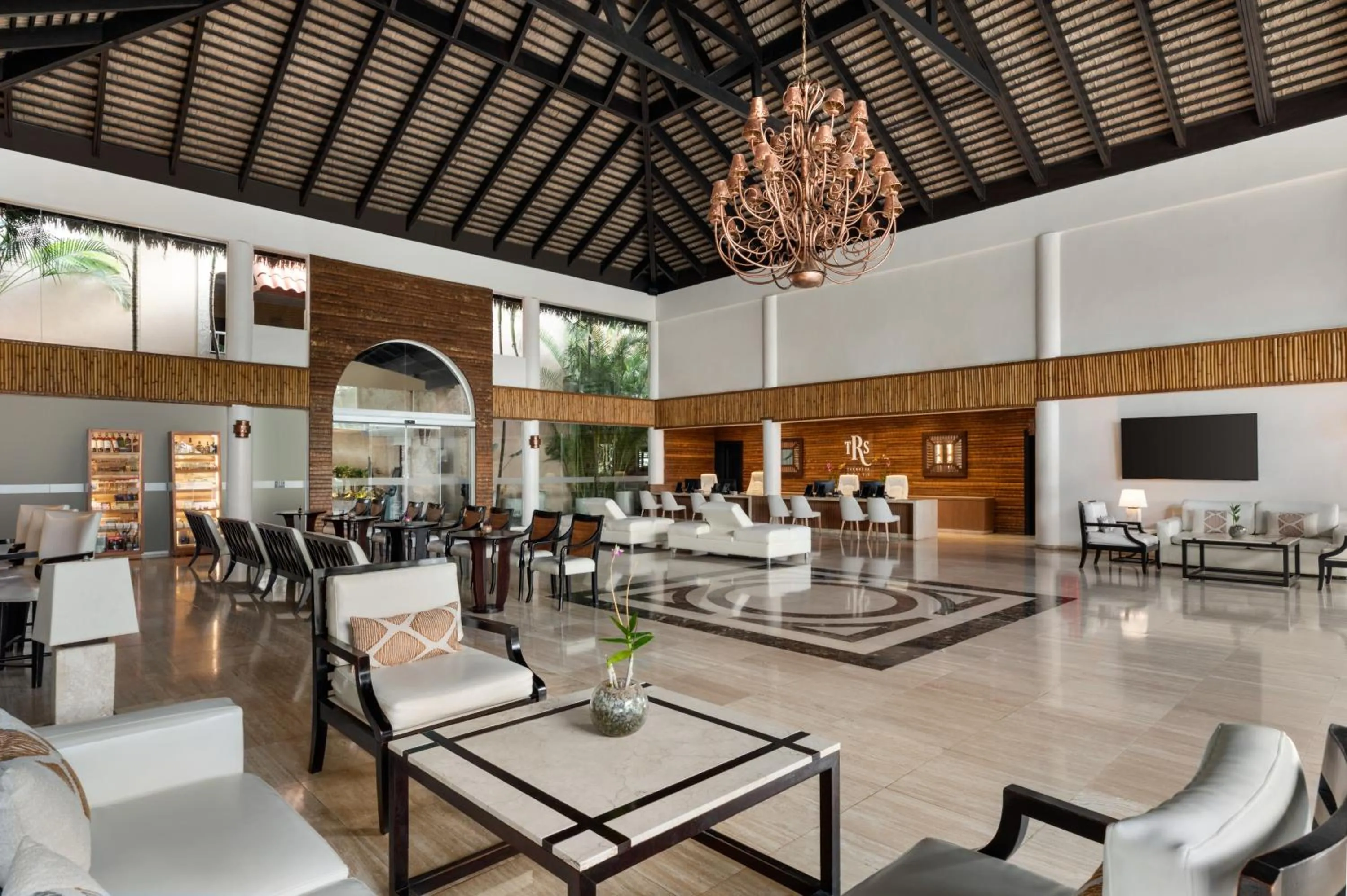 Lobby or reception in TRS Turquesa Hotel - Adults Only - All Inclusive
