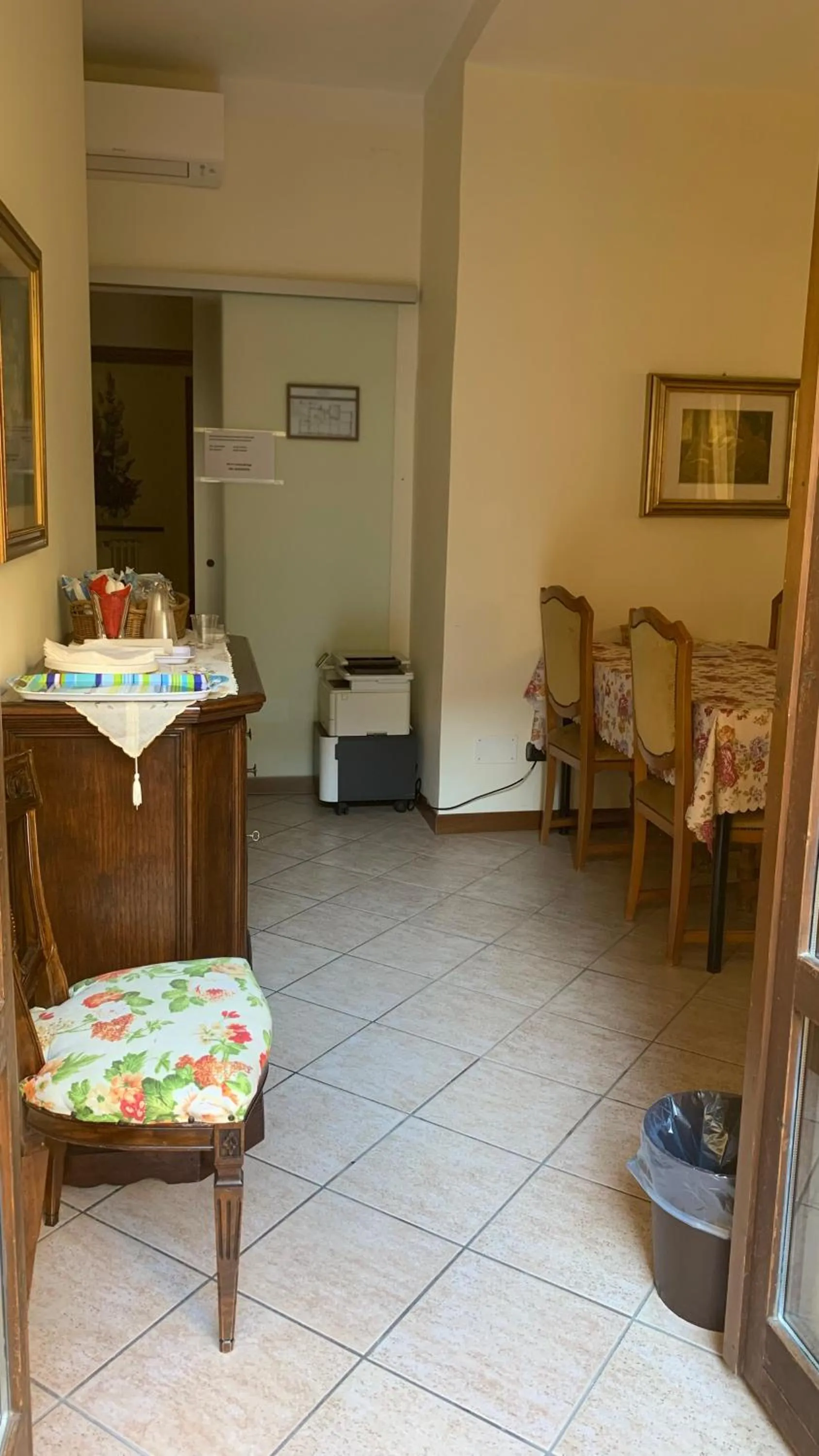 Dining area in Notti sull'Adige