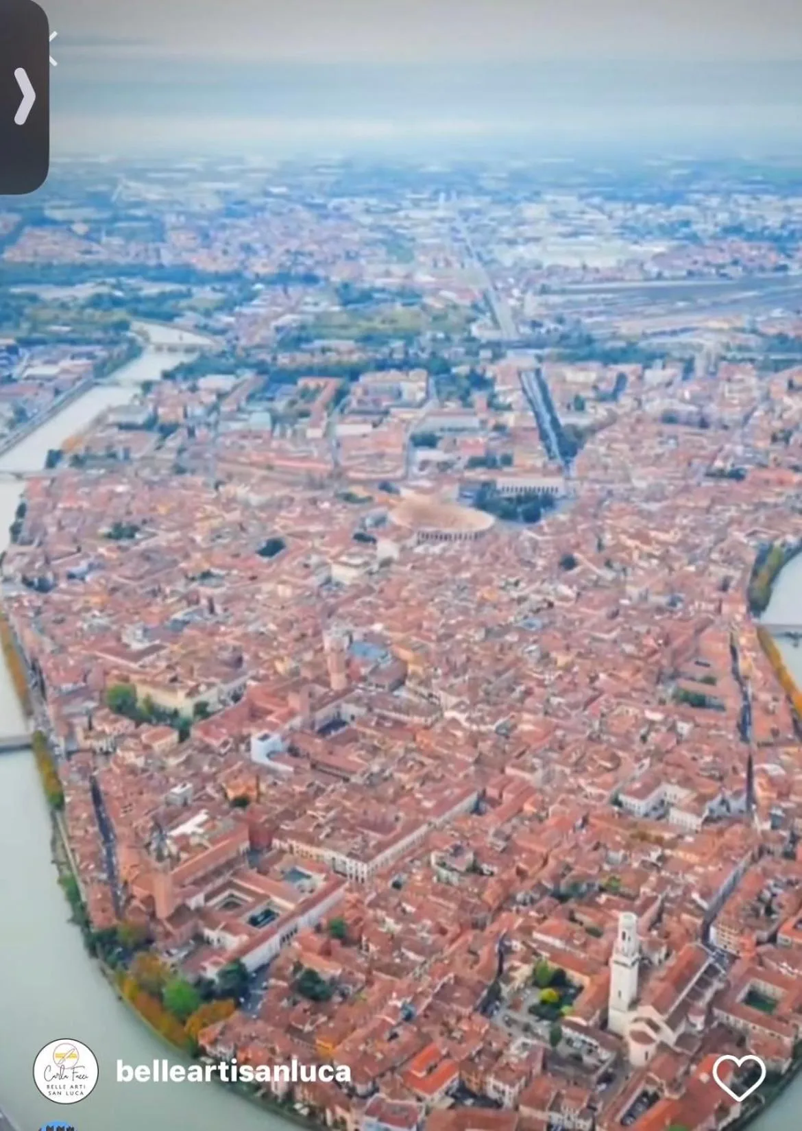 Bird's eye view in Notti sull'Adige