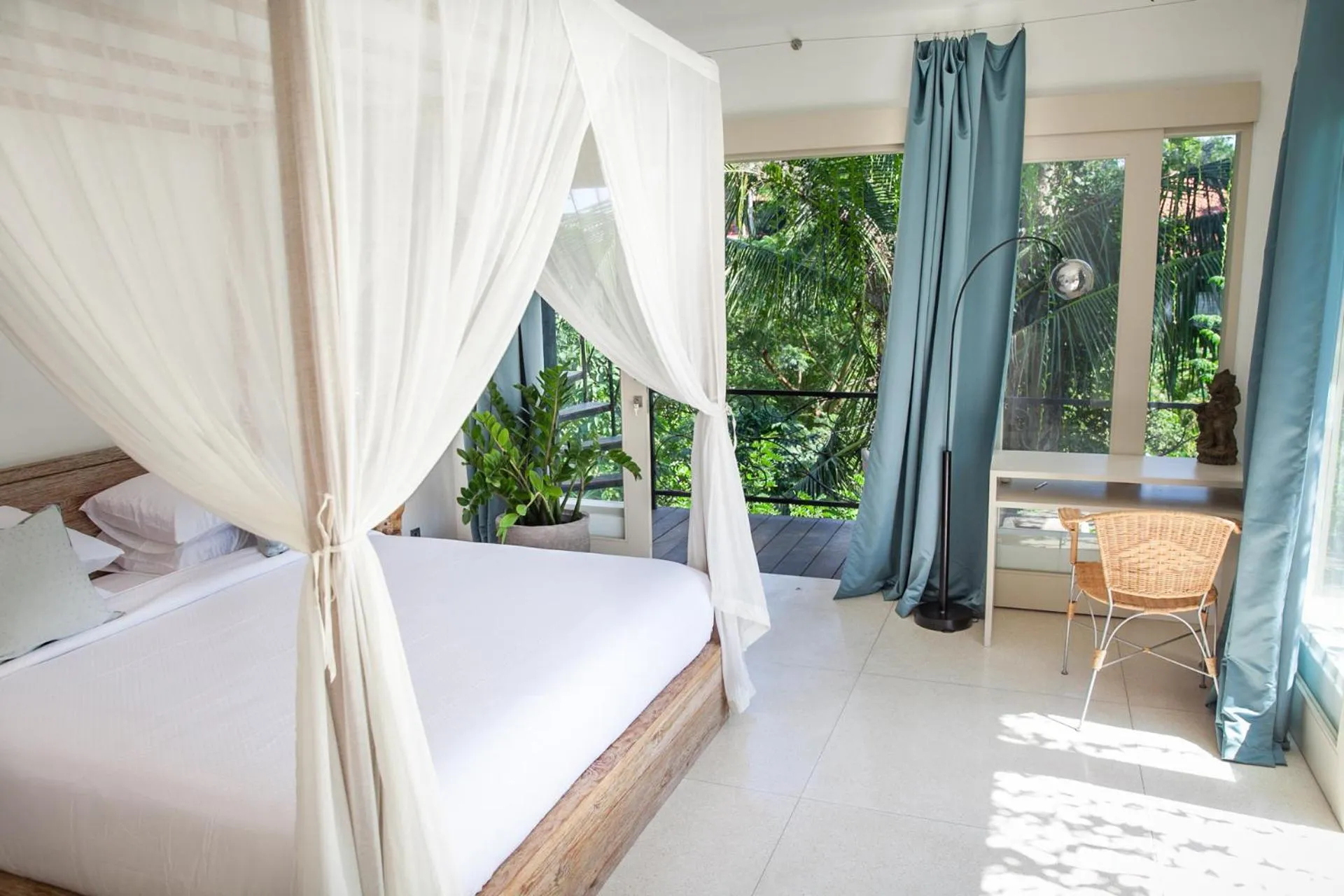 Photo of the whole room, Bed in Mana Sari