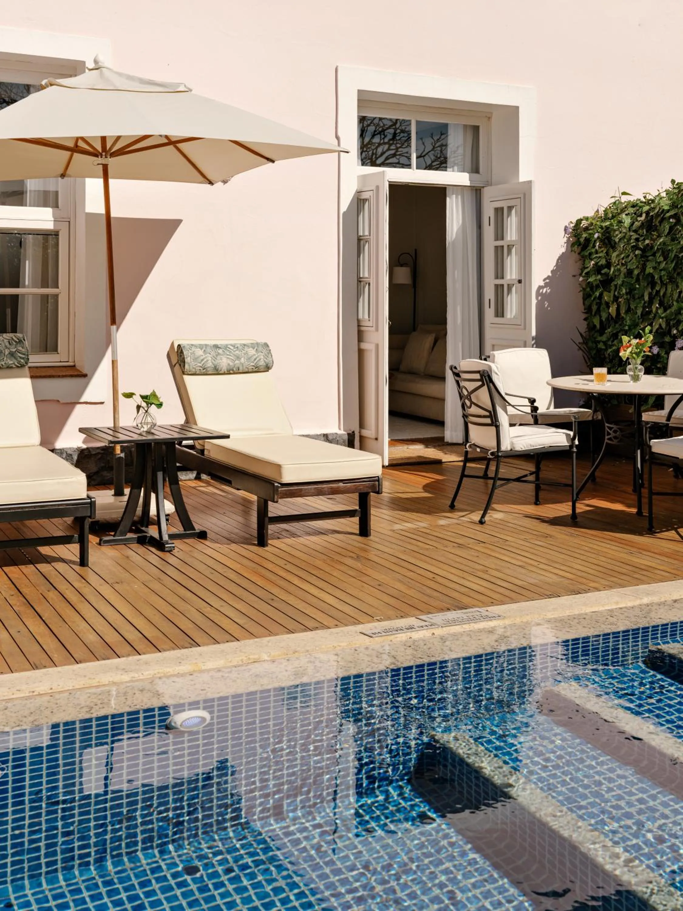 Swimming pool in Hotel das Cataratas, A Belmond Hotel, Iguassu Falls