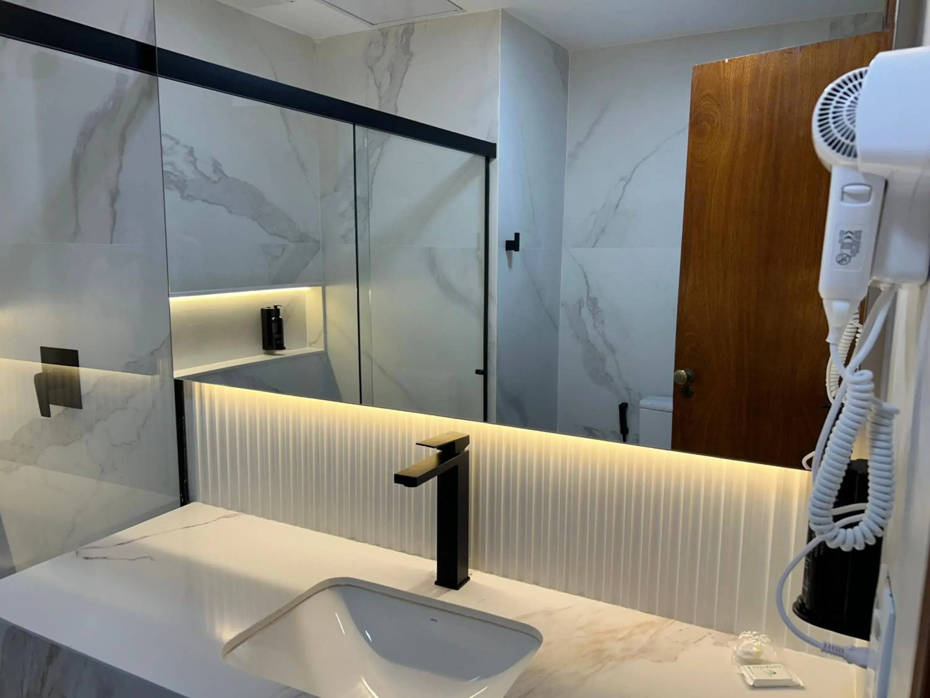 Bathroom in Américas Benidorm Hotel Bathroom in Américas Benidorm Hotel