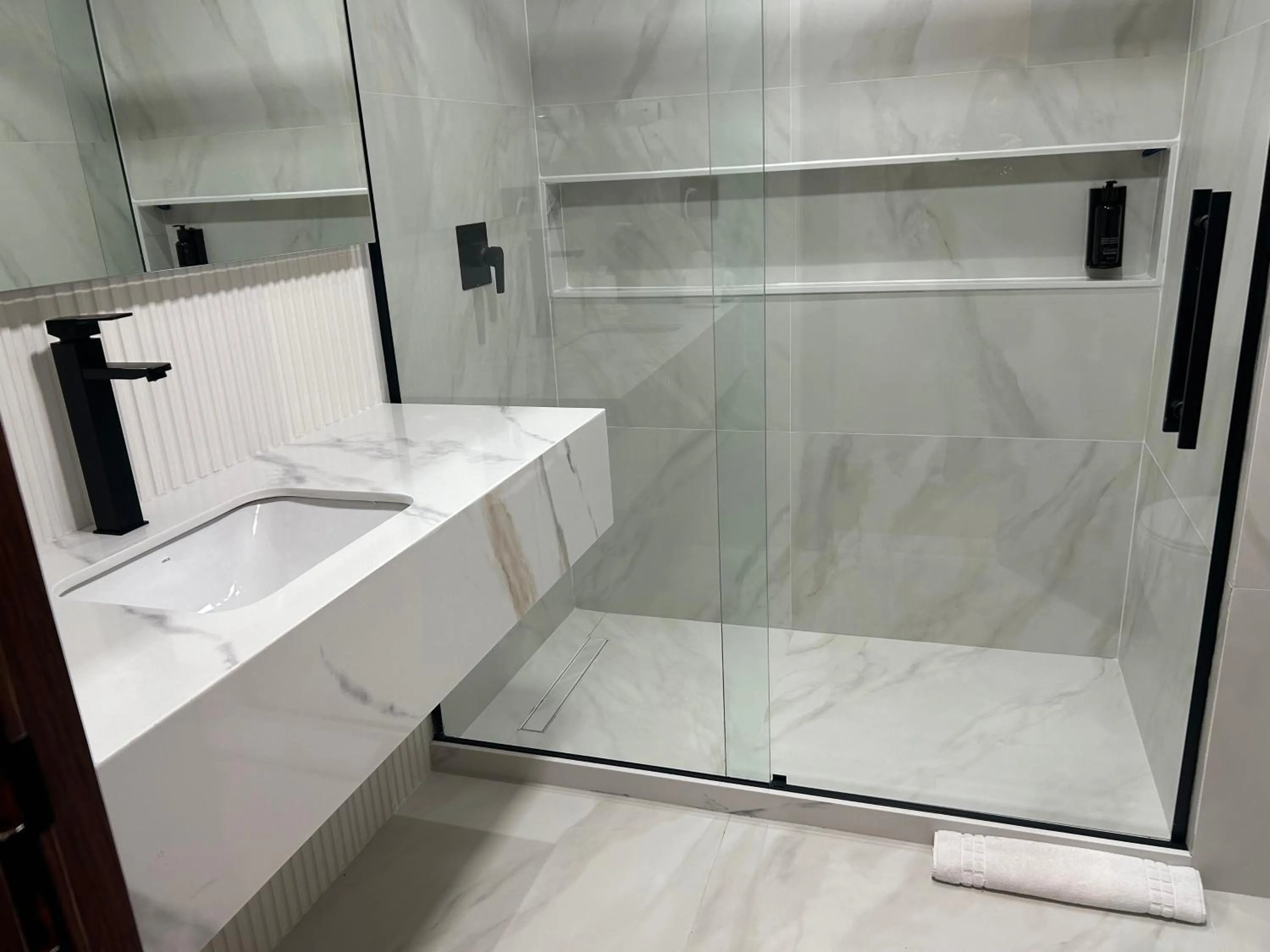 Bathroom in Américas Benidorm Hotel