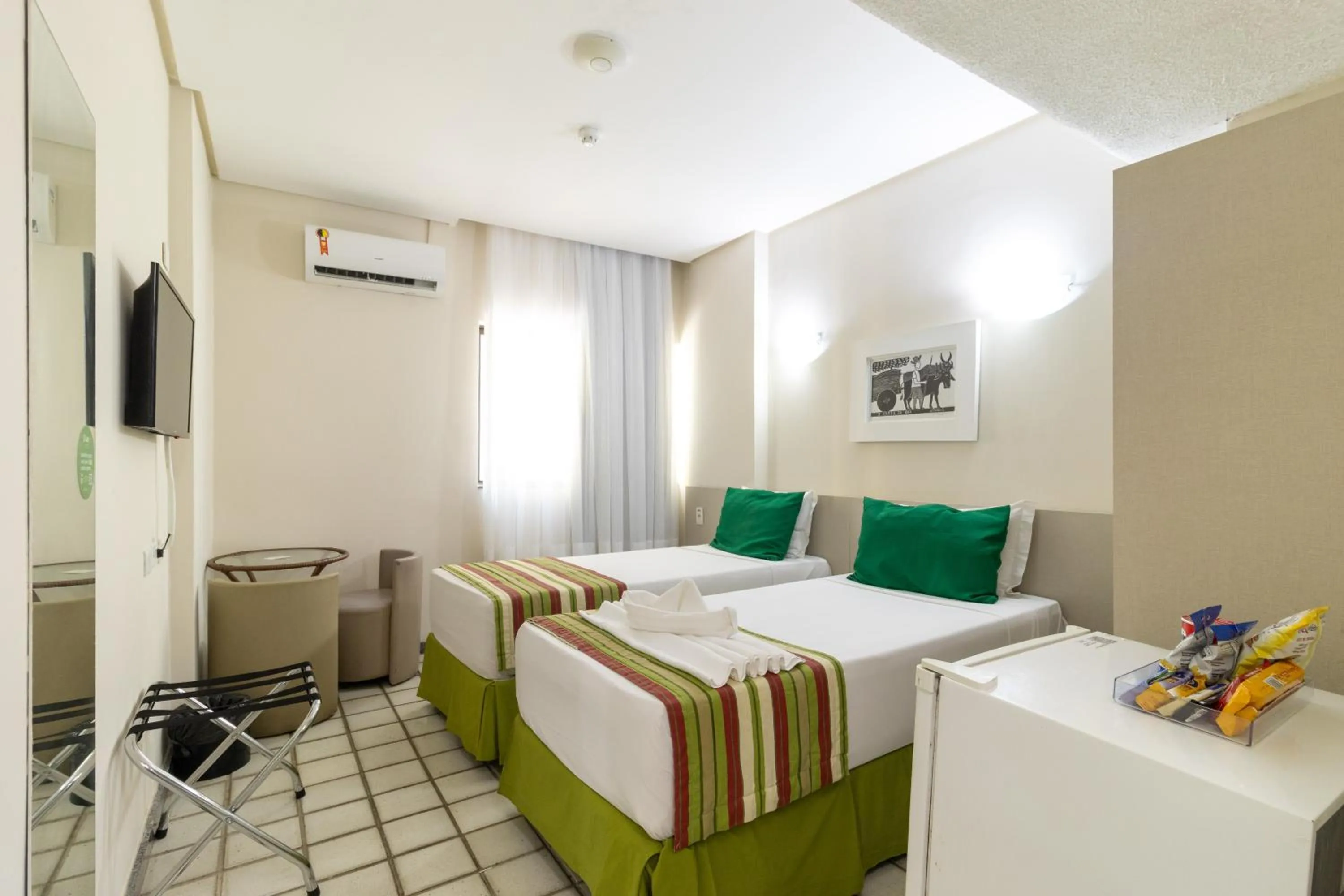 Photo of the whole room, Bed in Hotel Golden Park Recife Boa Viagem By Nacional Inn