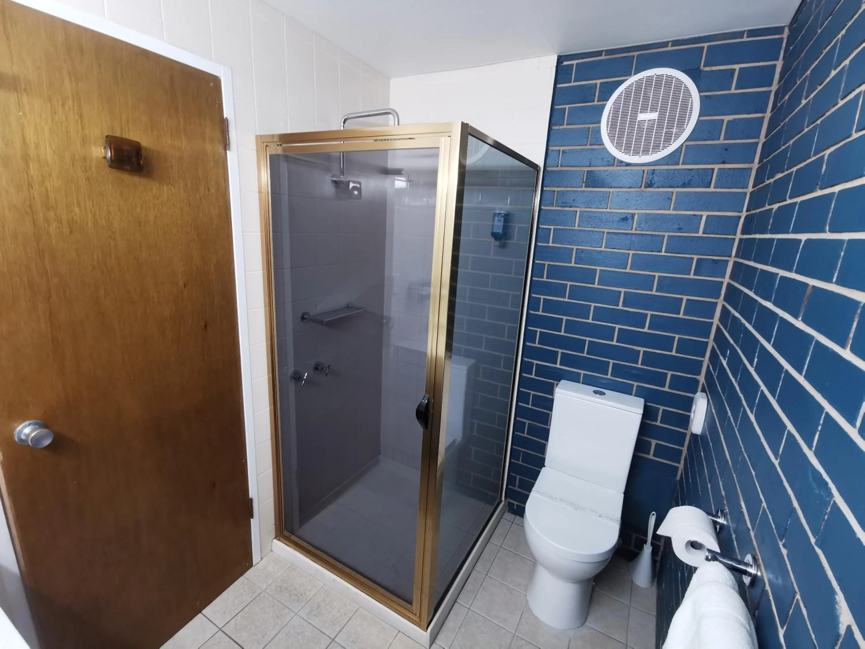 Town House Motor Inn