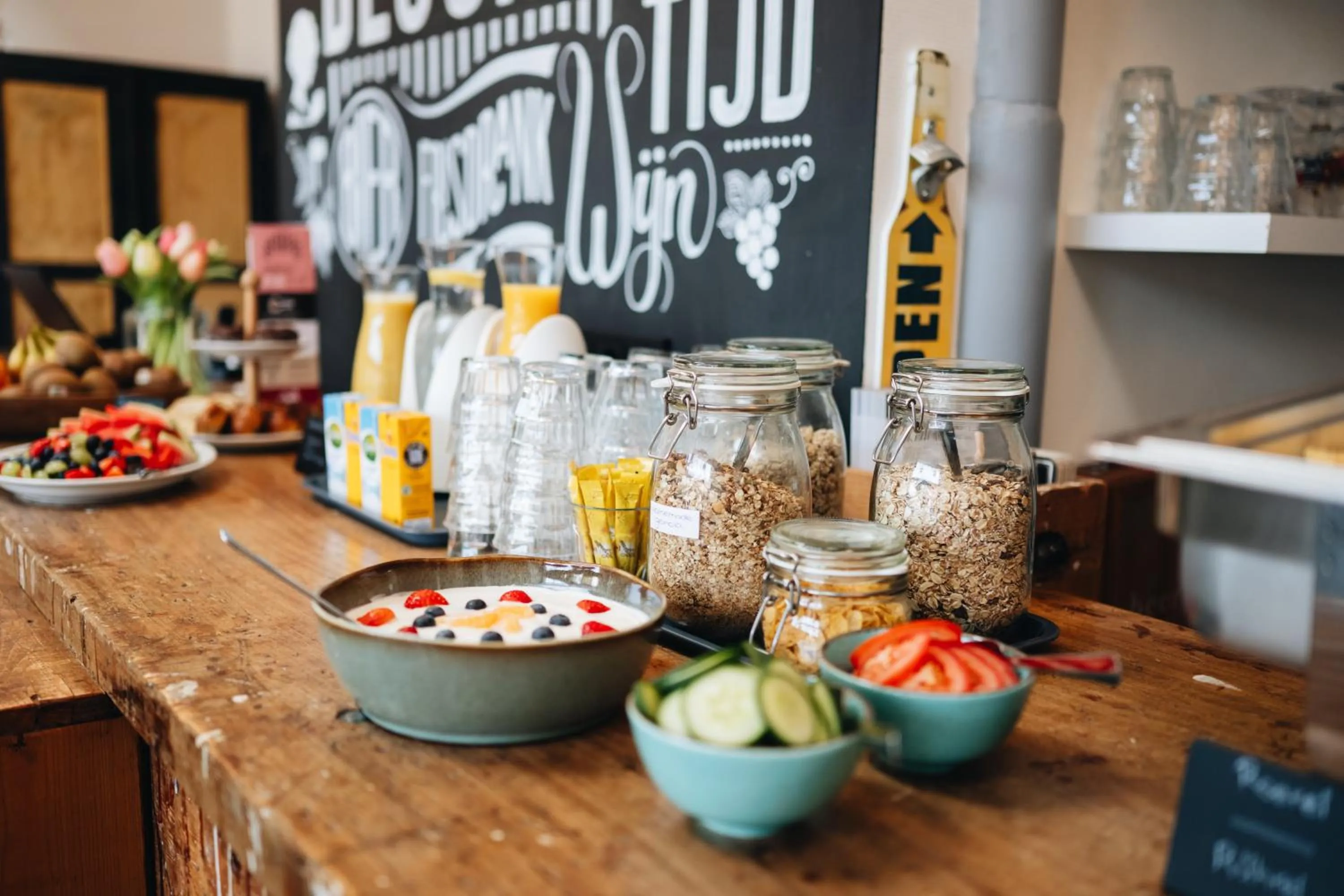 Breakfast in Hotel Blooker